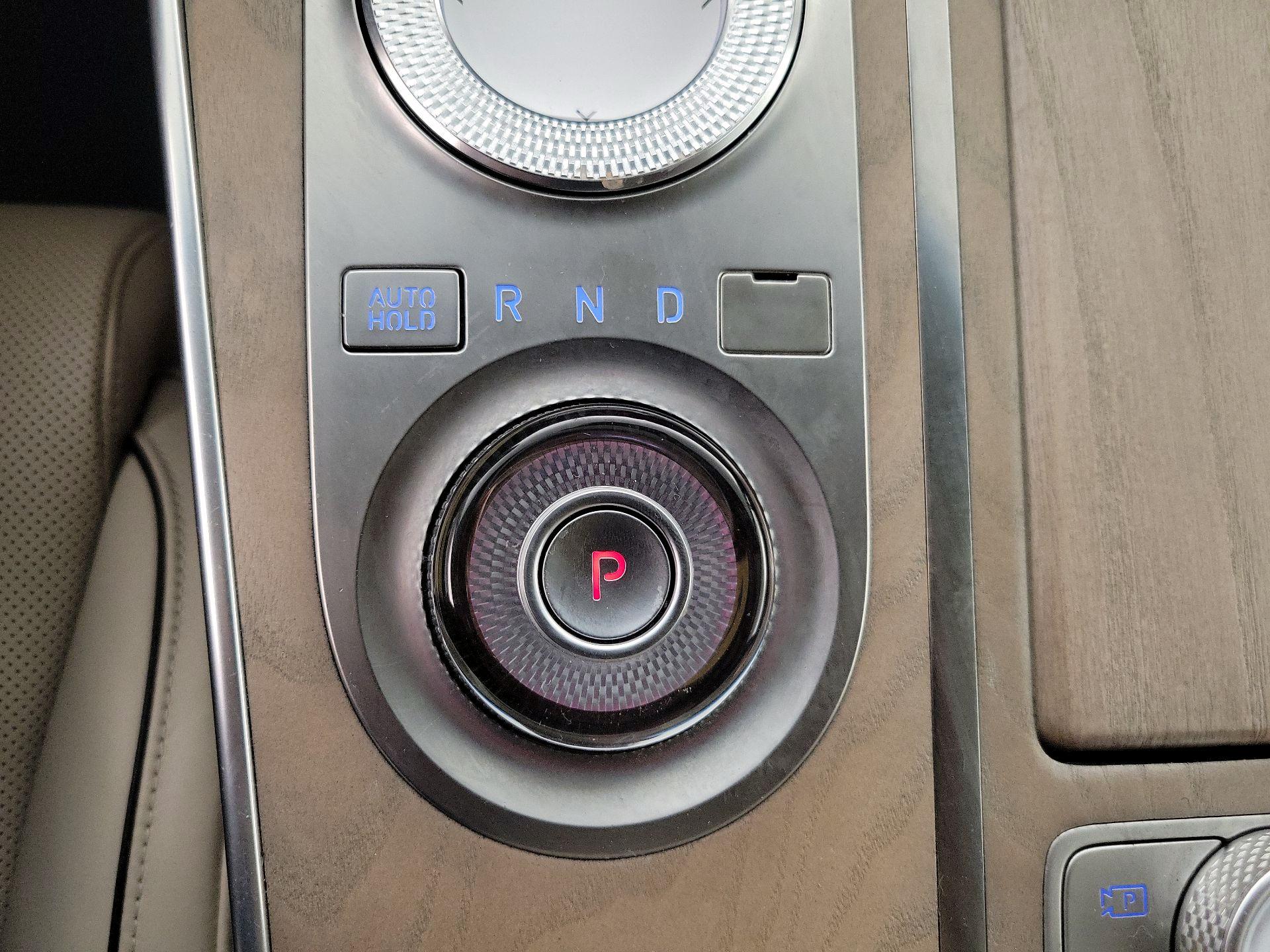 Thumbnail: 2021 Genesis GV80 - 16