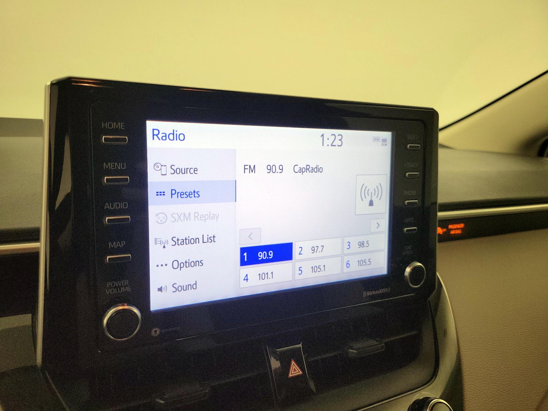 Thumbnail: 2021 Toyota Corolla - 15