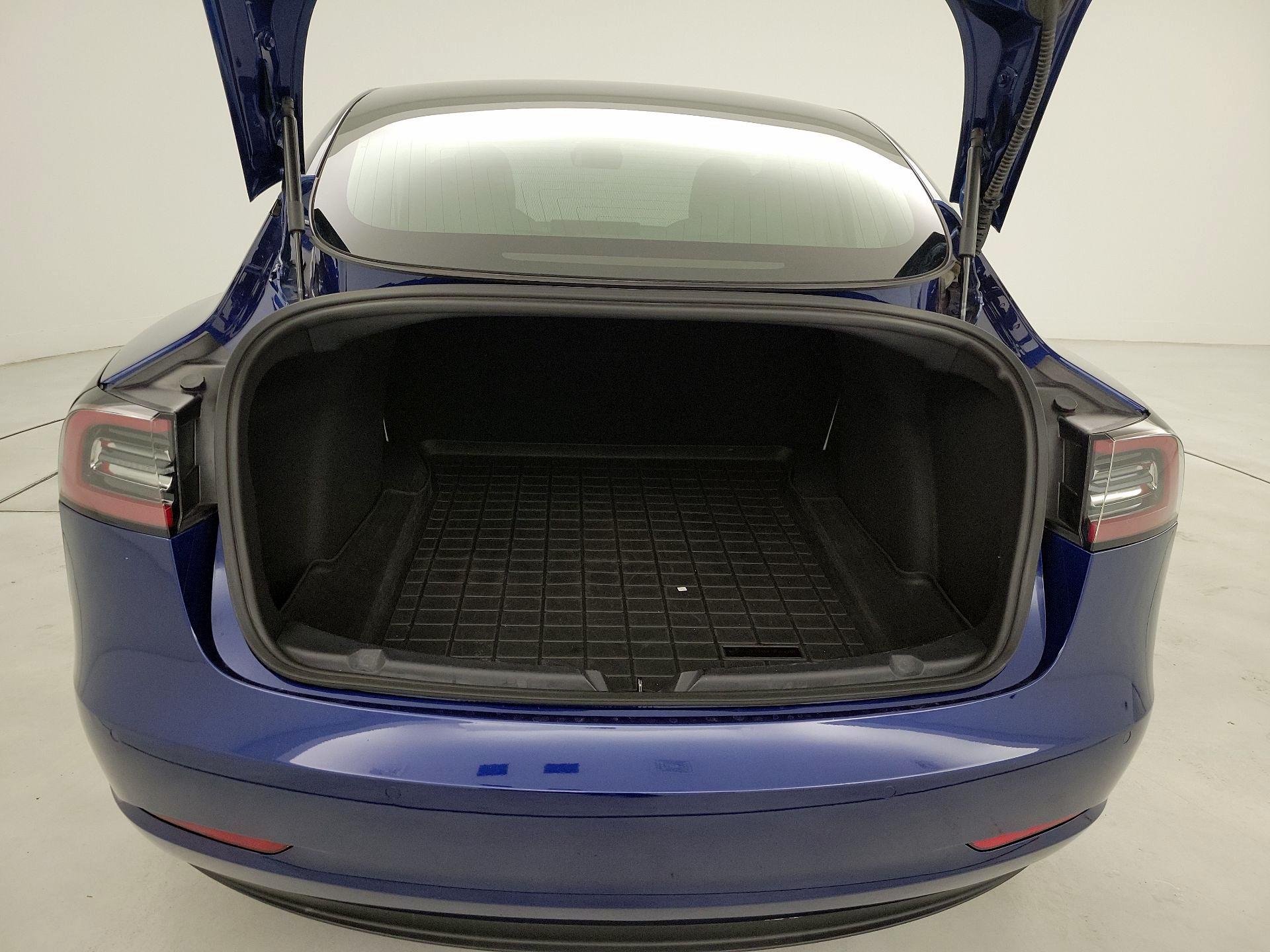 Thumbnail: 2020 Tesla Model 3 - 18