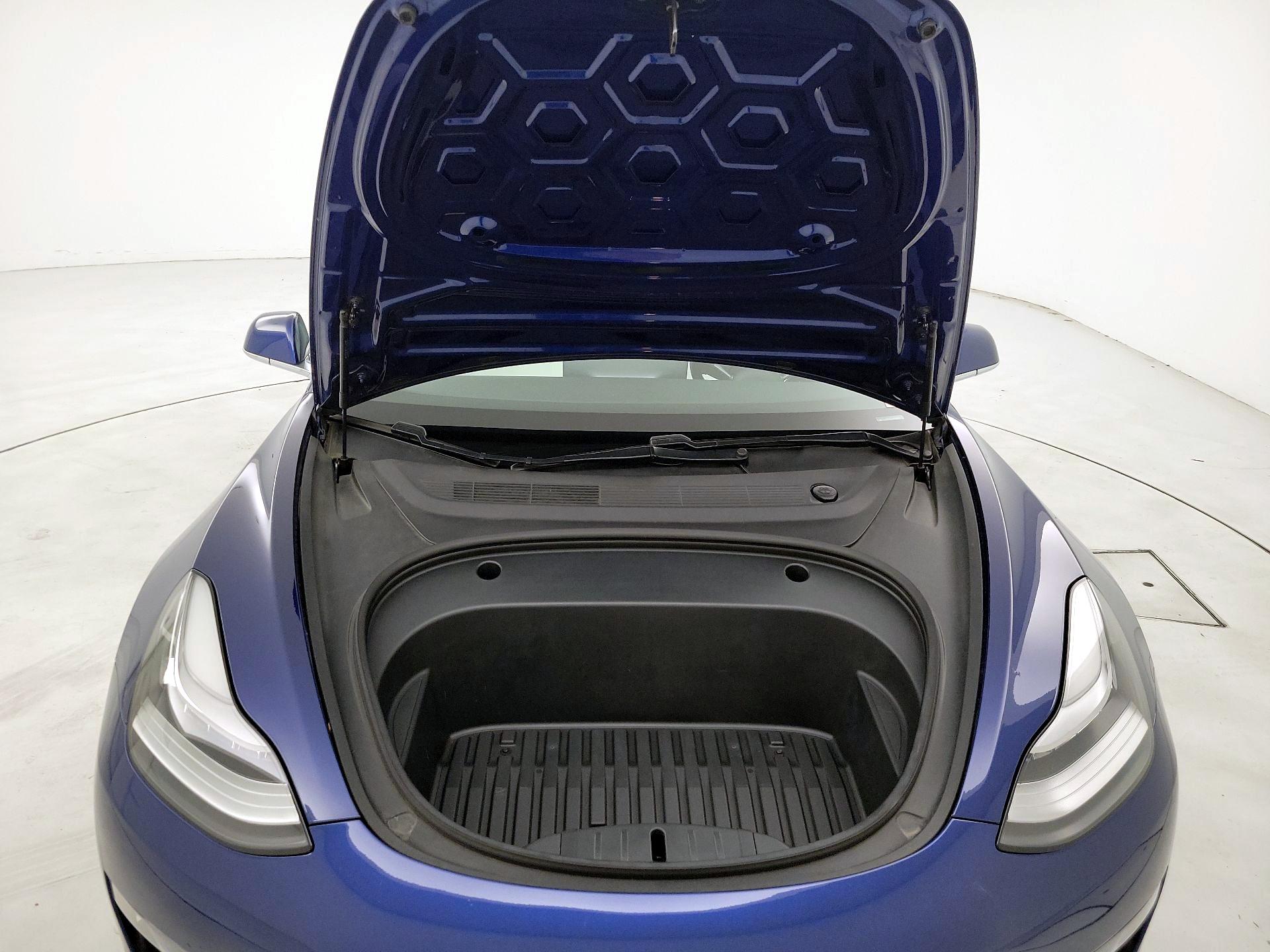 Thumbnail: 2020 Tesla Model 3 - 19