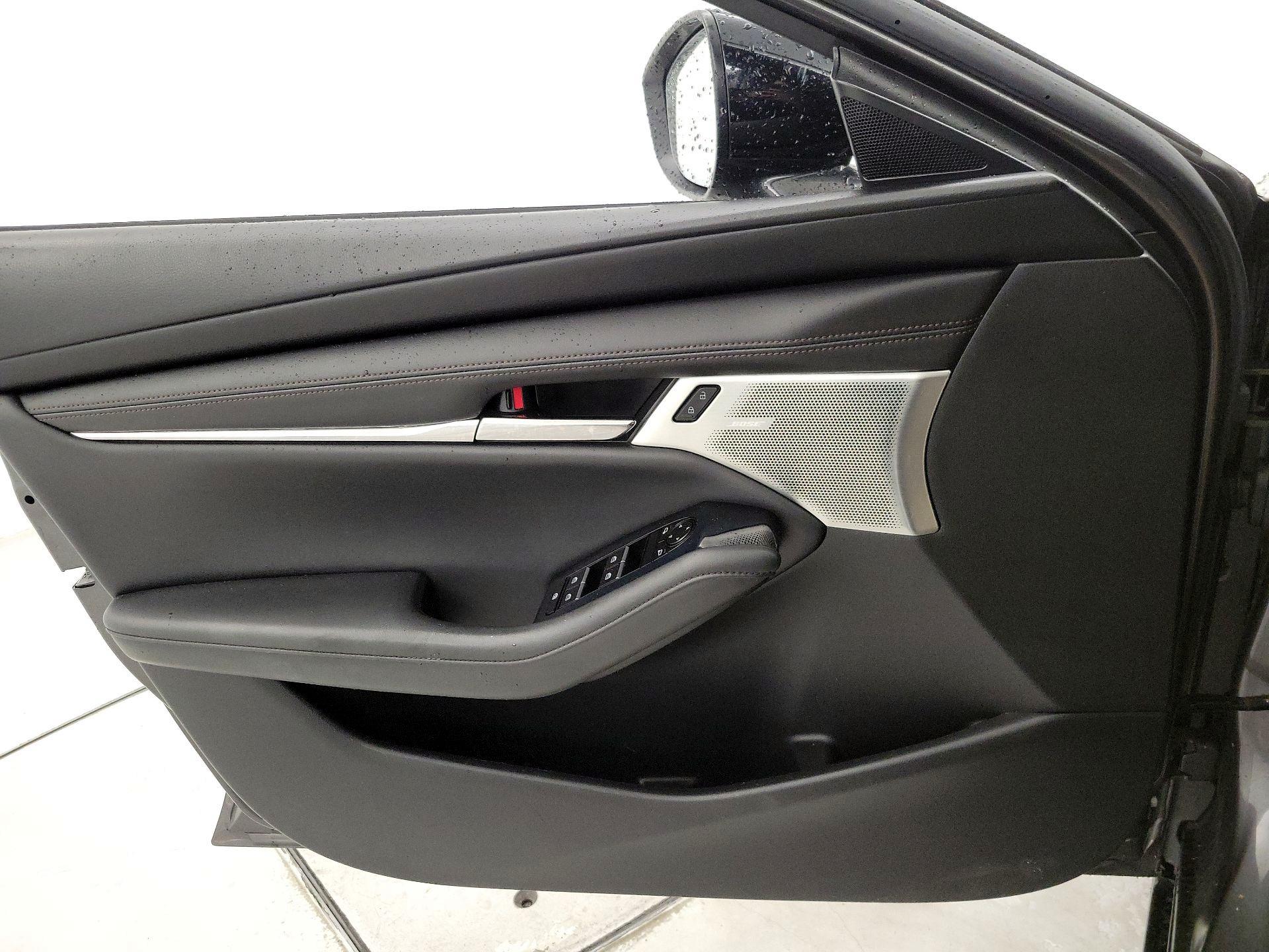 Thumbnail: 2021 Mazda Mazda3 - 12