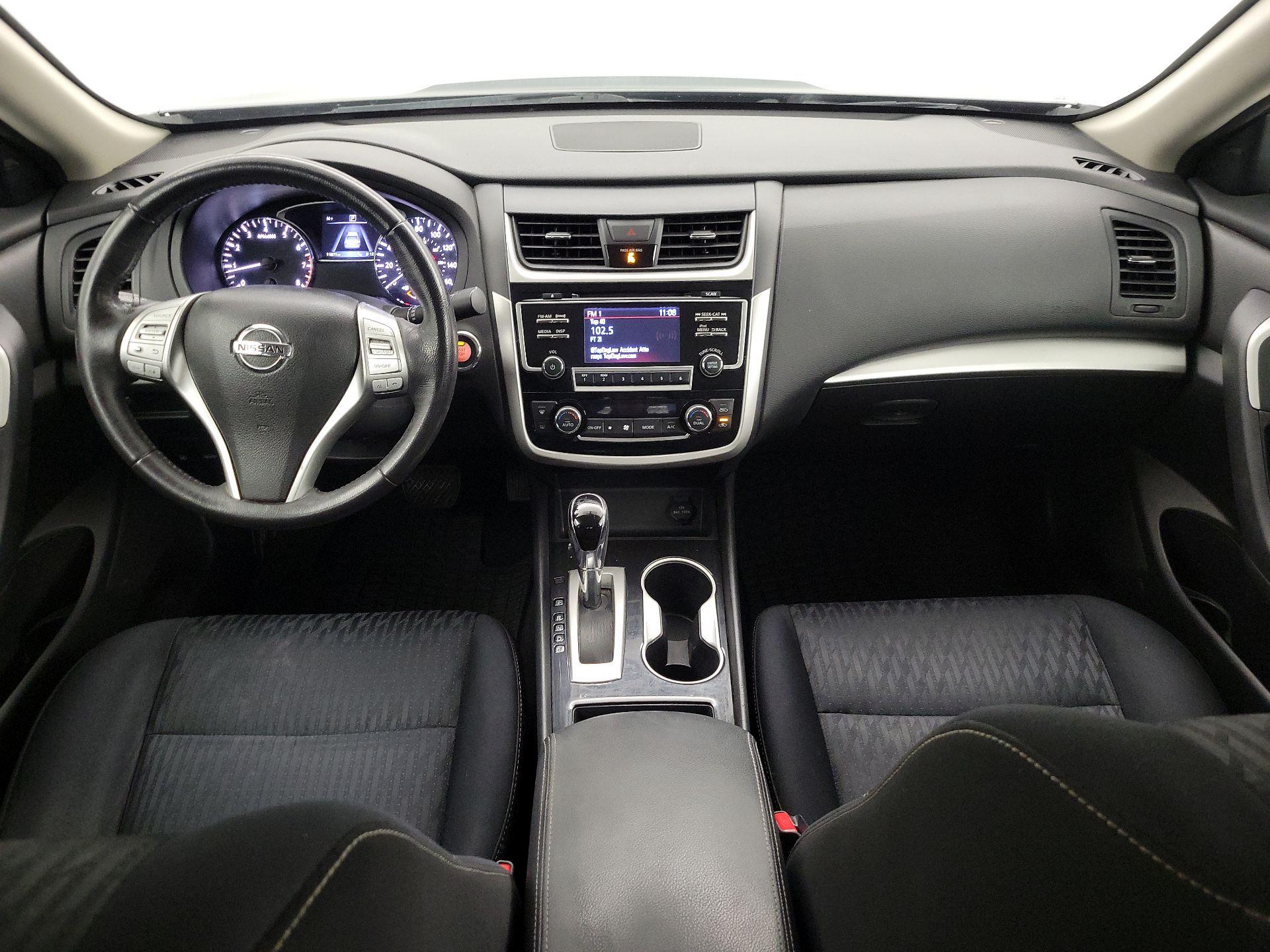 Thumbnail: 2018 Nissan Altima - 9