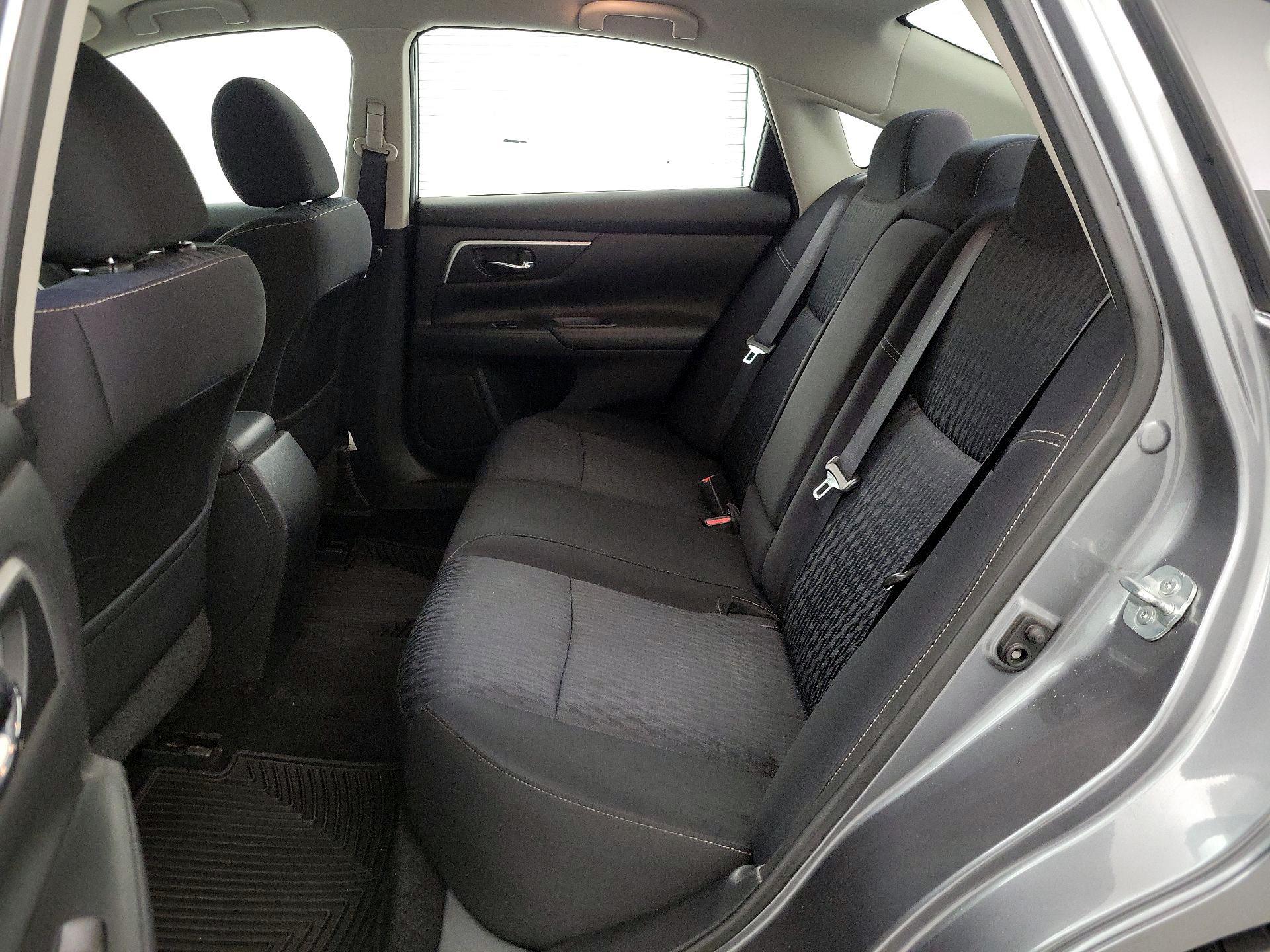 Thumbnail: 2018 Nissan Altima - 19