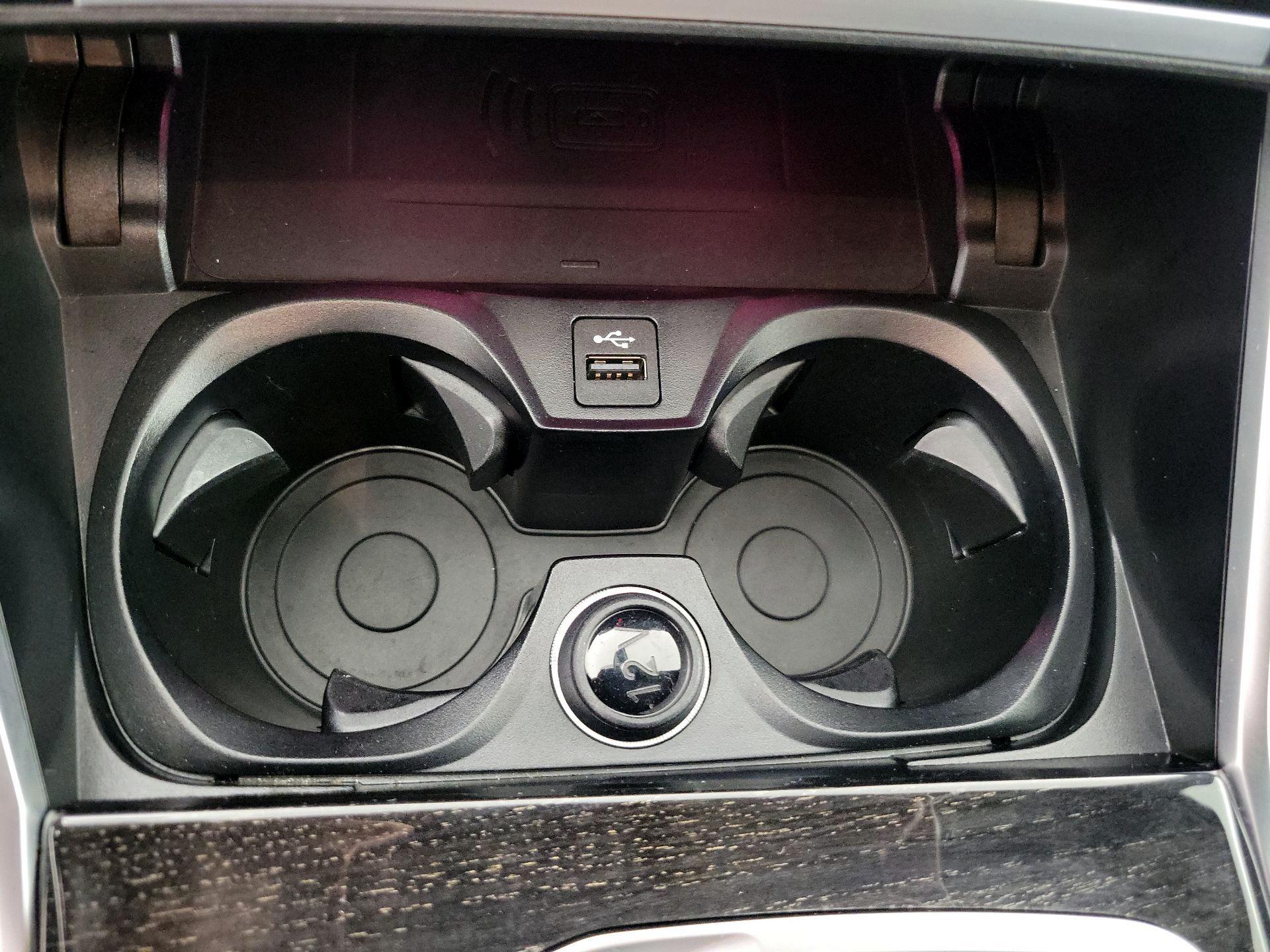 Thumbnail: 2024 BMW 3 Series - 17