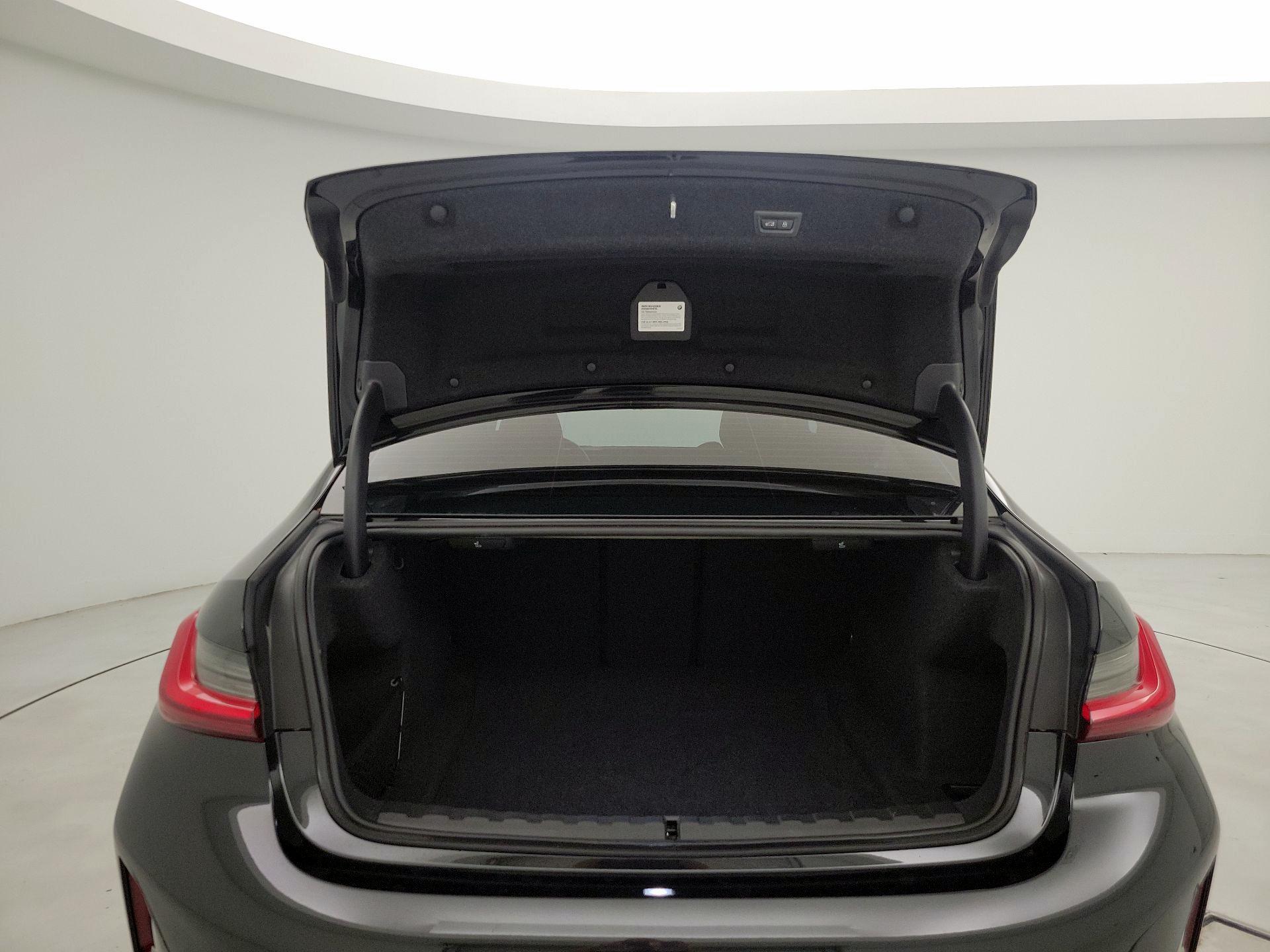 Thumbnail: 2024 BMW 3 Series - 19