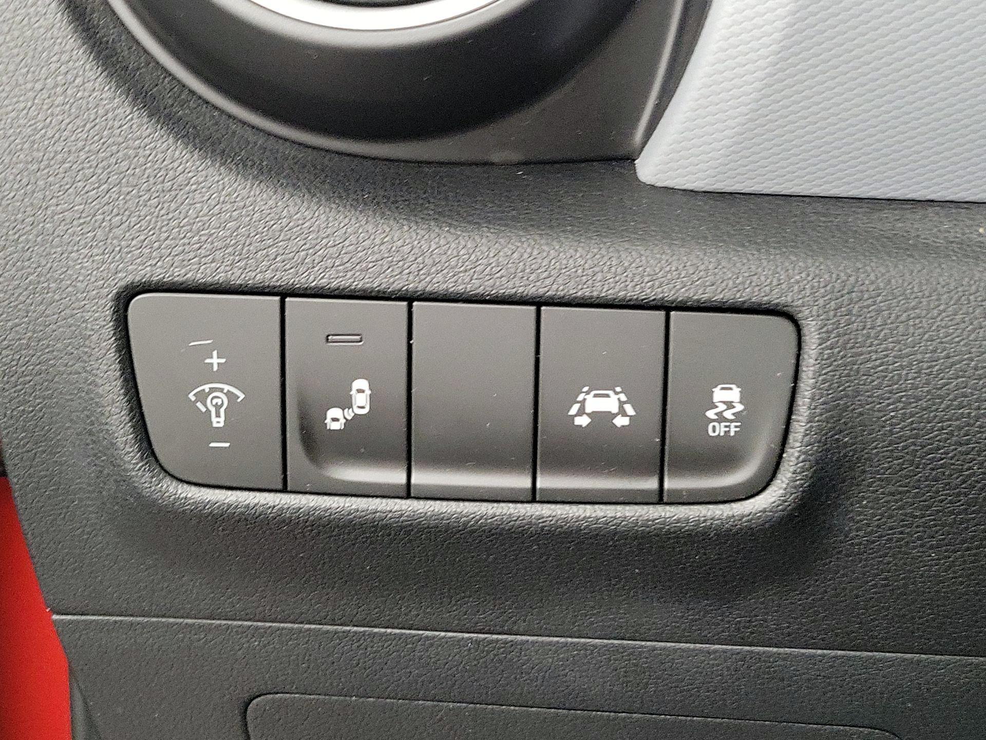 Thumbnail: 2019 Hyundai Kona - 13