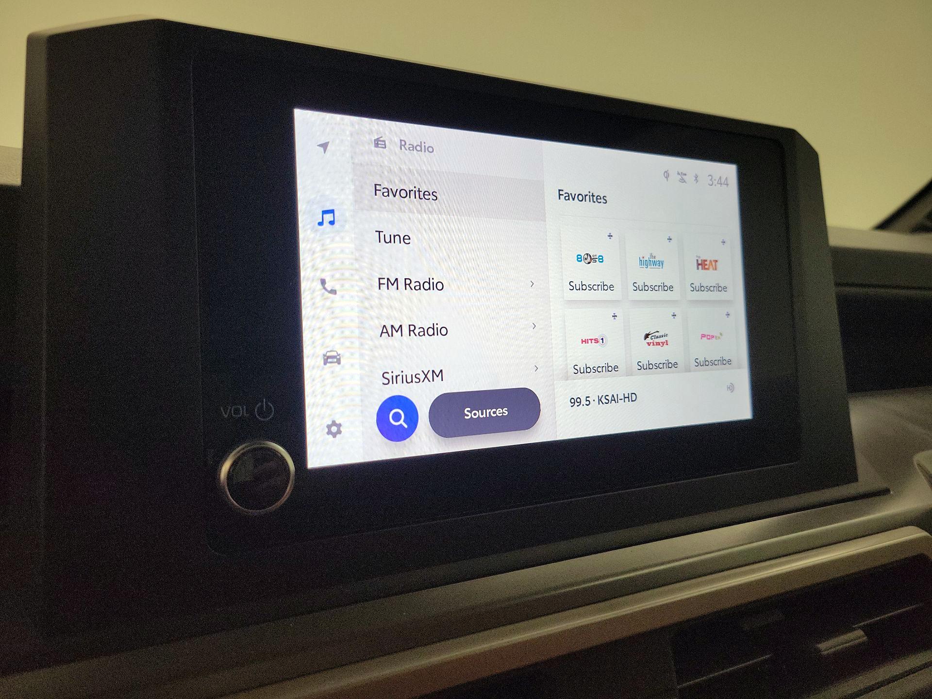 Thumbnail: 2024 Toyota Tacoma - 15