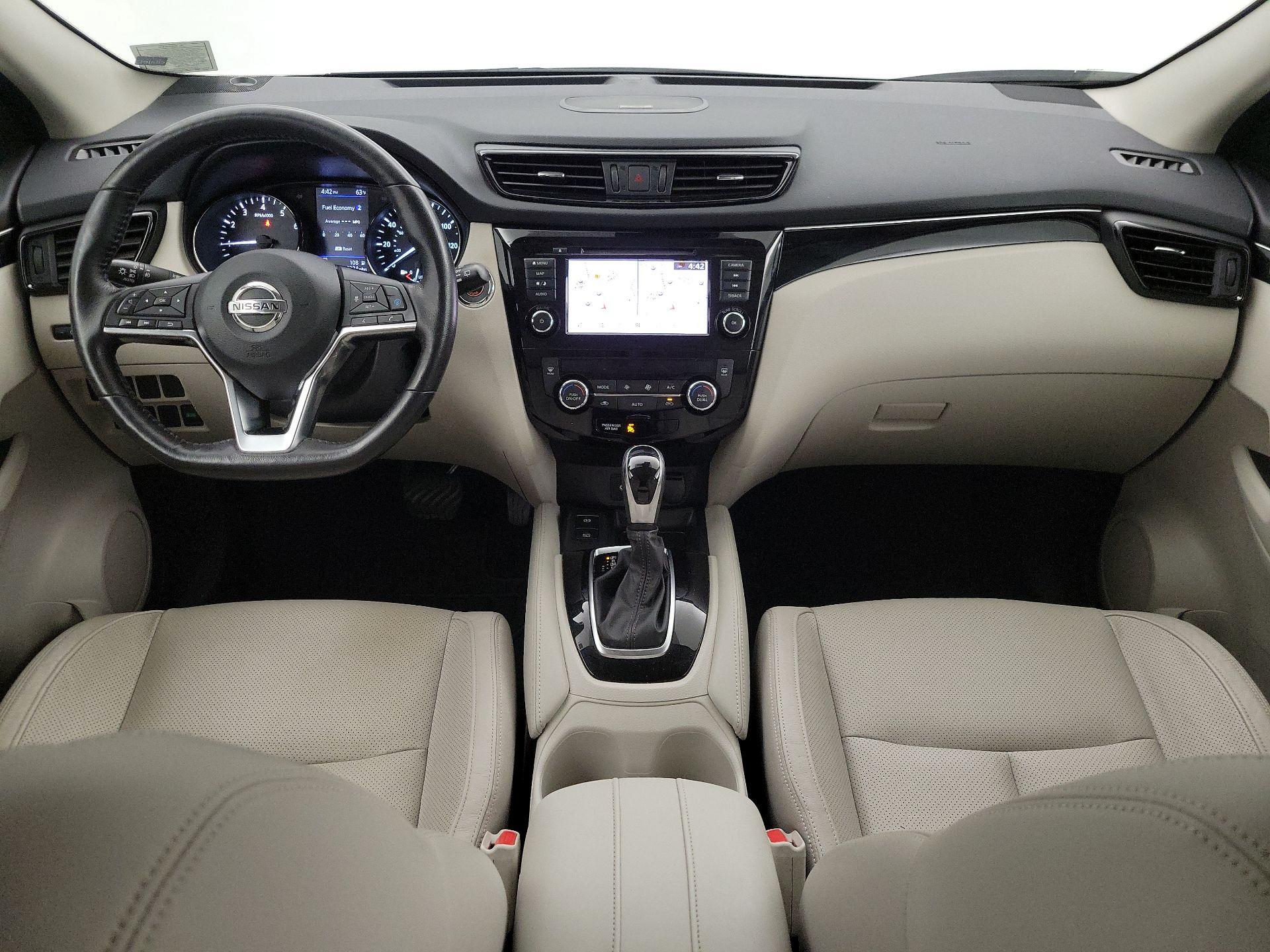 Thumbnail: 2019 Nissan Rogue Sport - 9