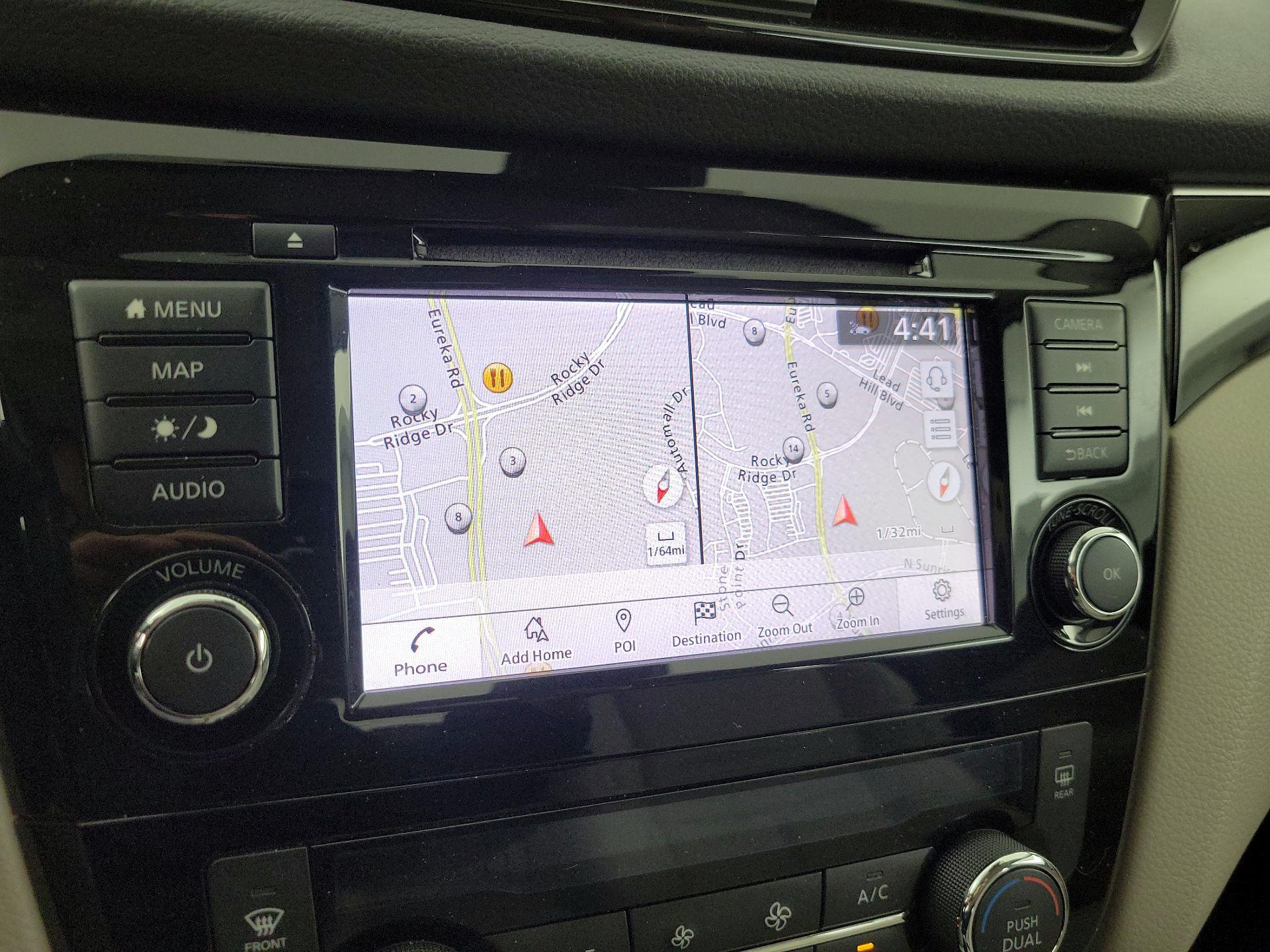 Thumbnail: 2019 Nissan Rogue Sport - 14