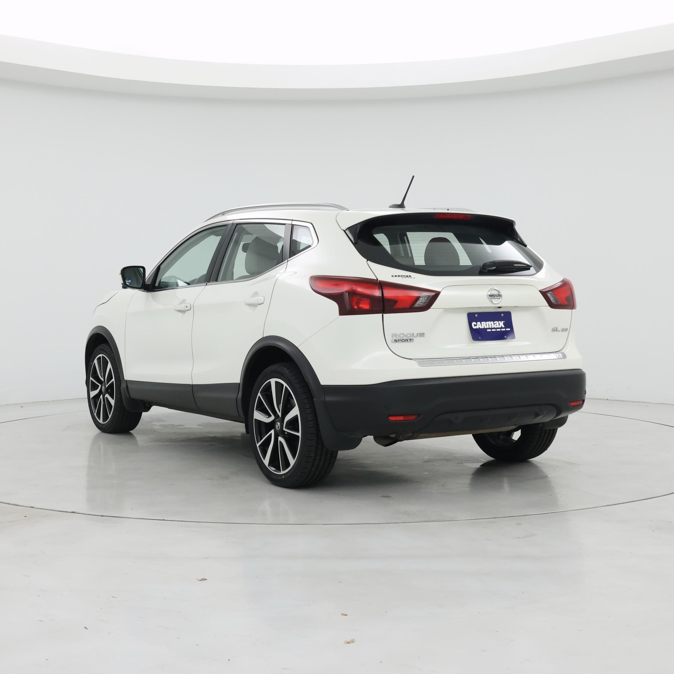 Thumbnail: 2019 Nissan Rogue Sport - 2