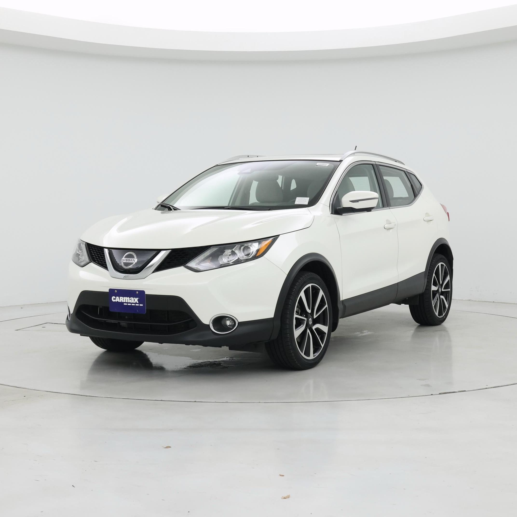 Thumbnail: 2019 Nissan Rogue Sport - 4