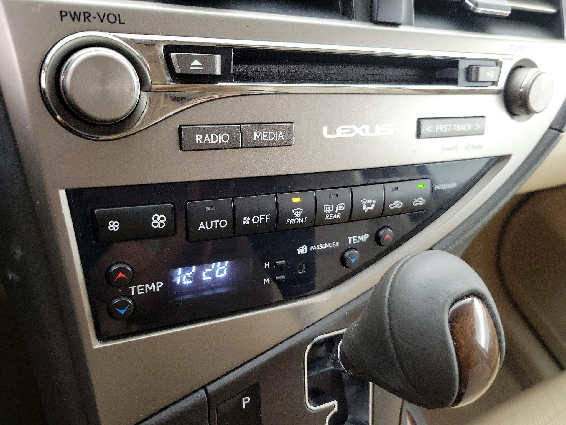 Thumbnail: 2015 Lexus RX - 16