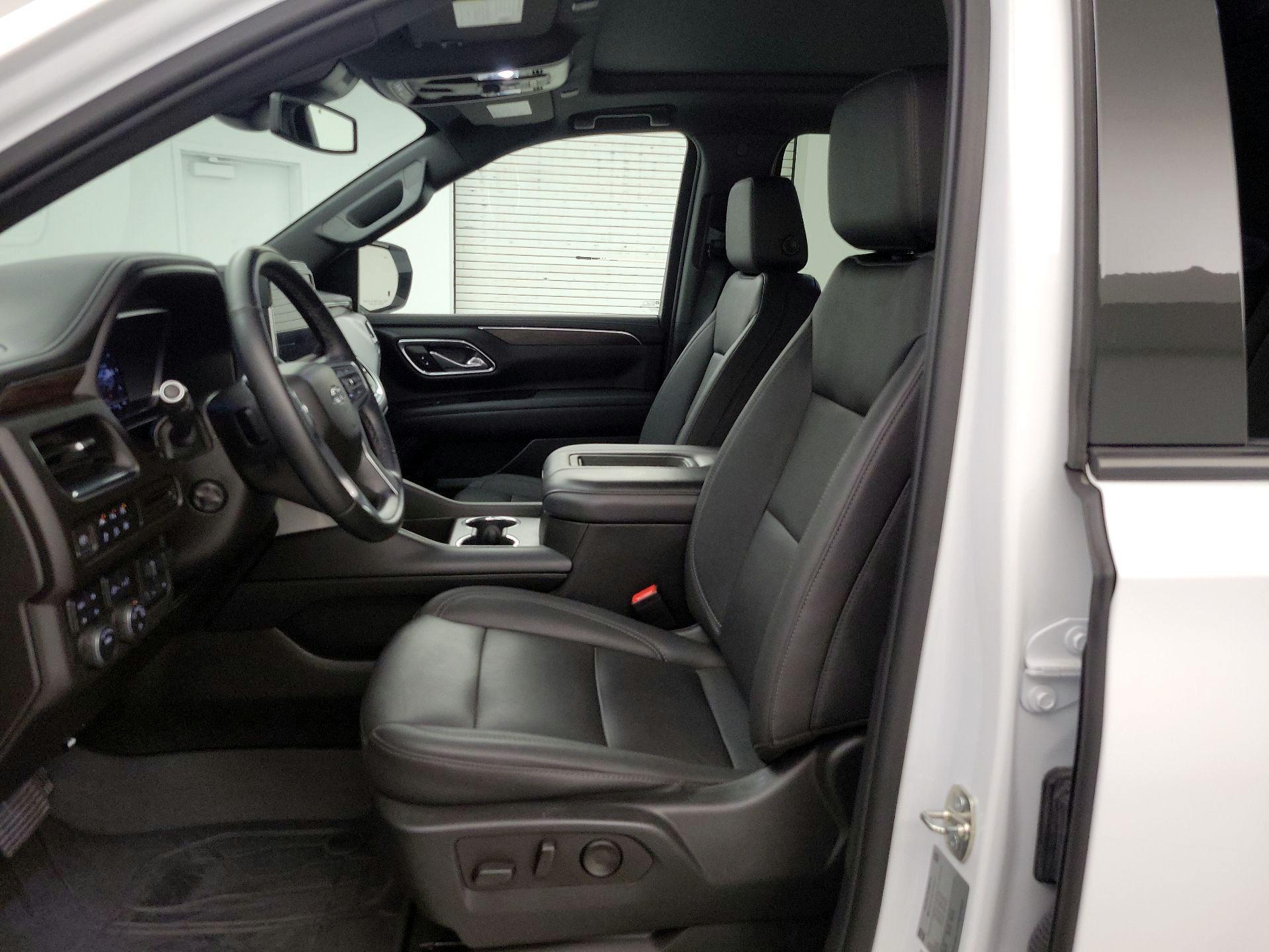 Thumbnail: 2023 Chevrolet Suburban - 11