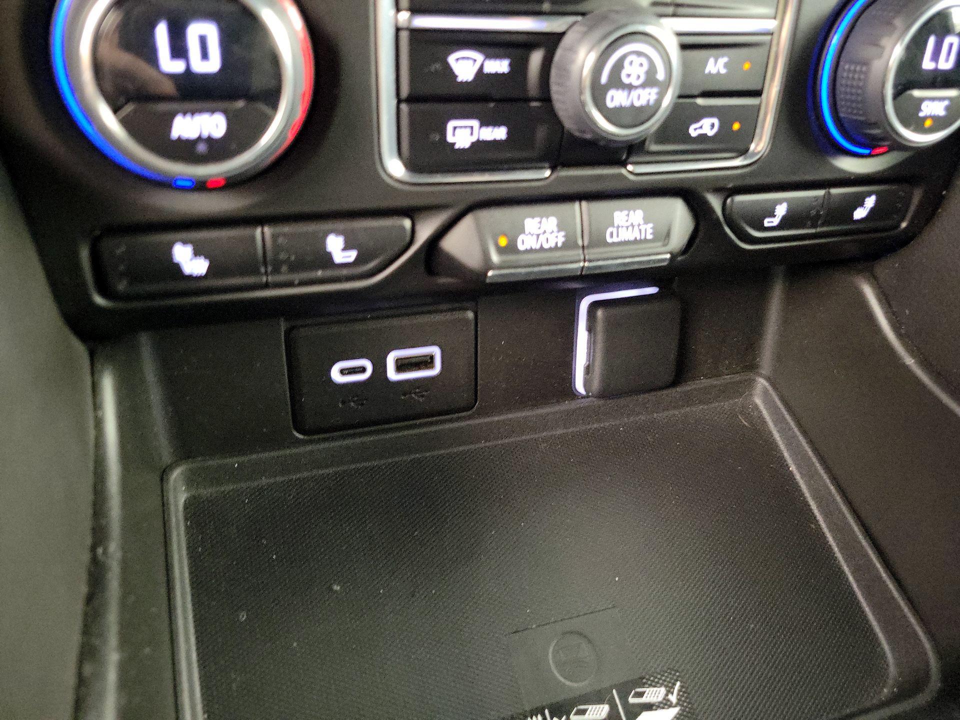 Thumbnail: 2023 Chevrolet Suburban - 18