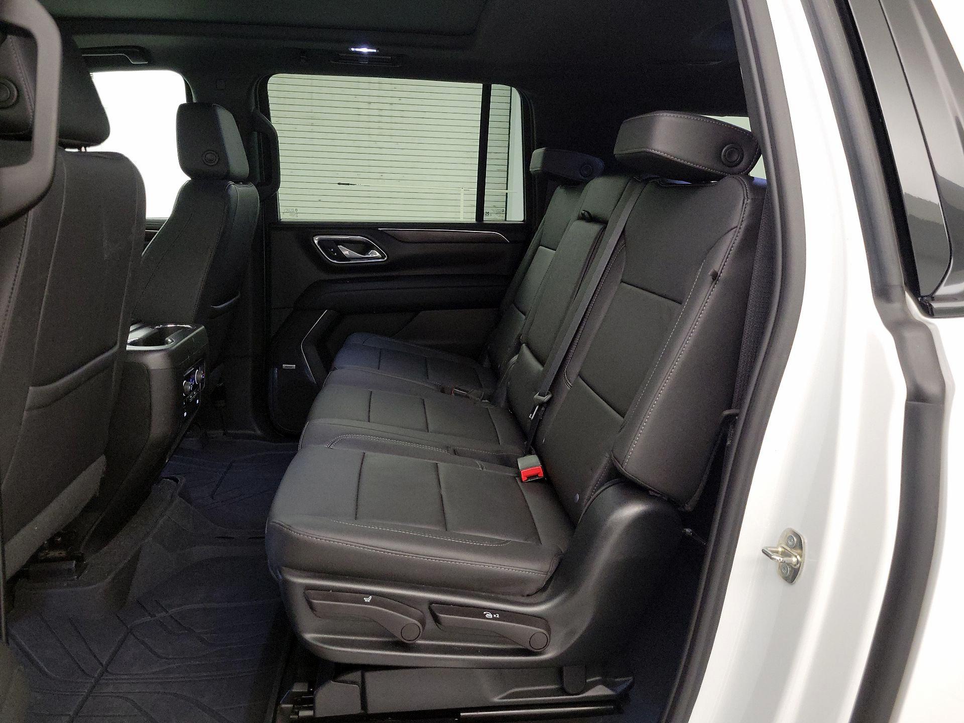 Thumbnail: 2023 Chevrolet Suburban - 19