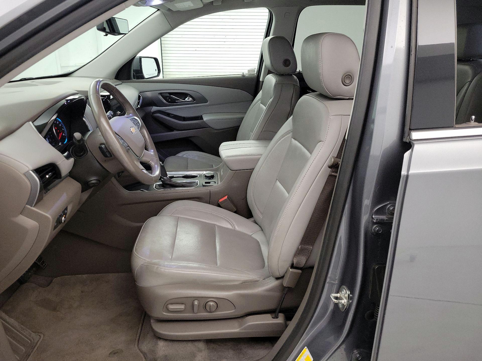 Thumbnail: 2019 Chevrolet Traverse - 11