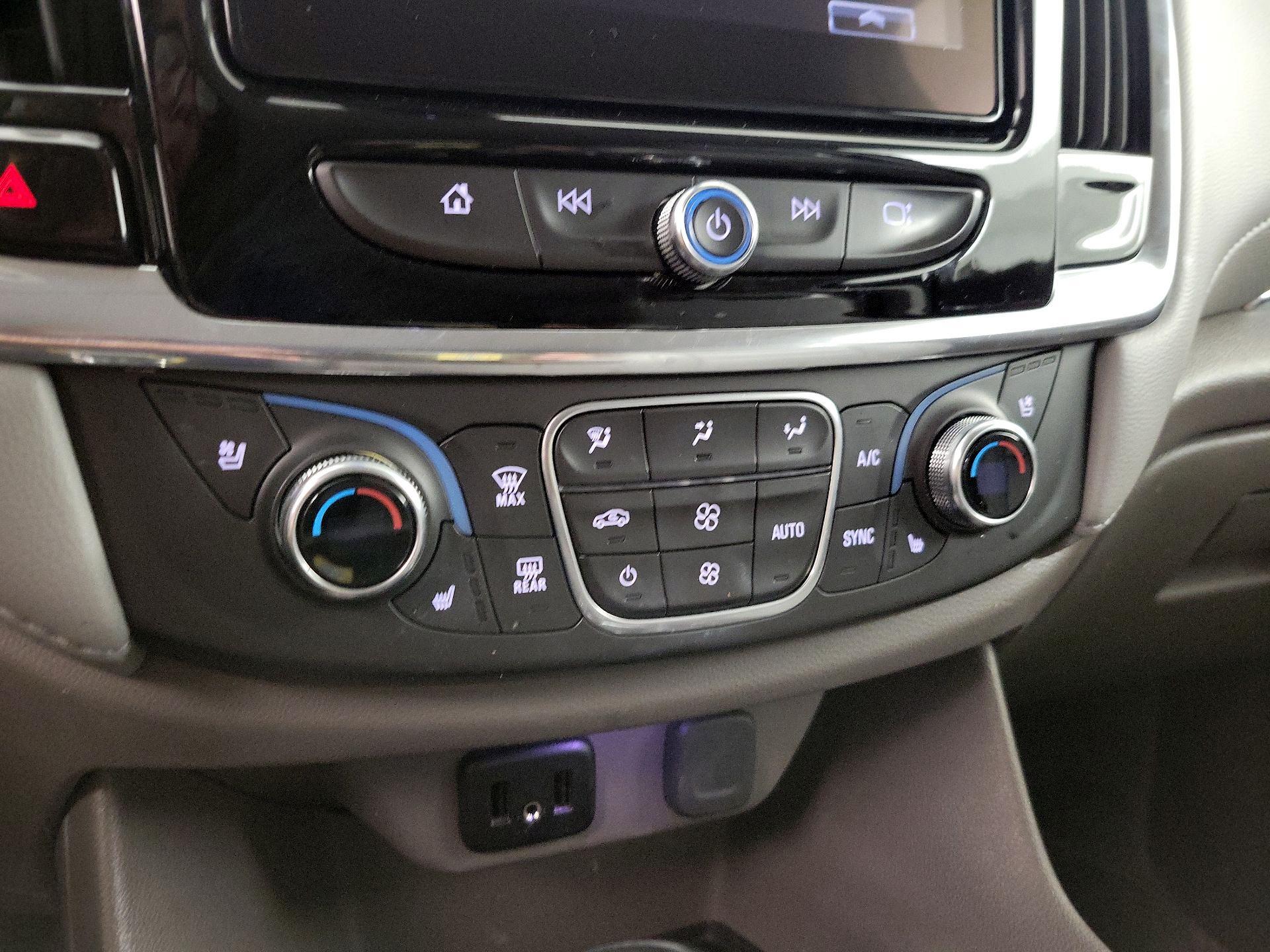 Thumbnail: 2019 Chevrolet Traverse - 15