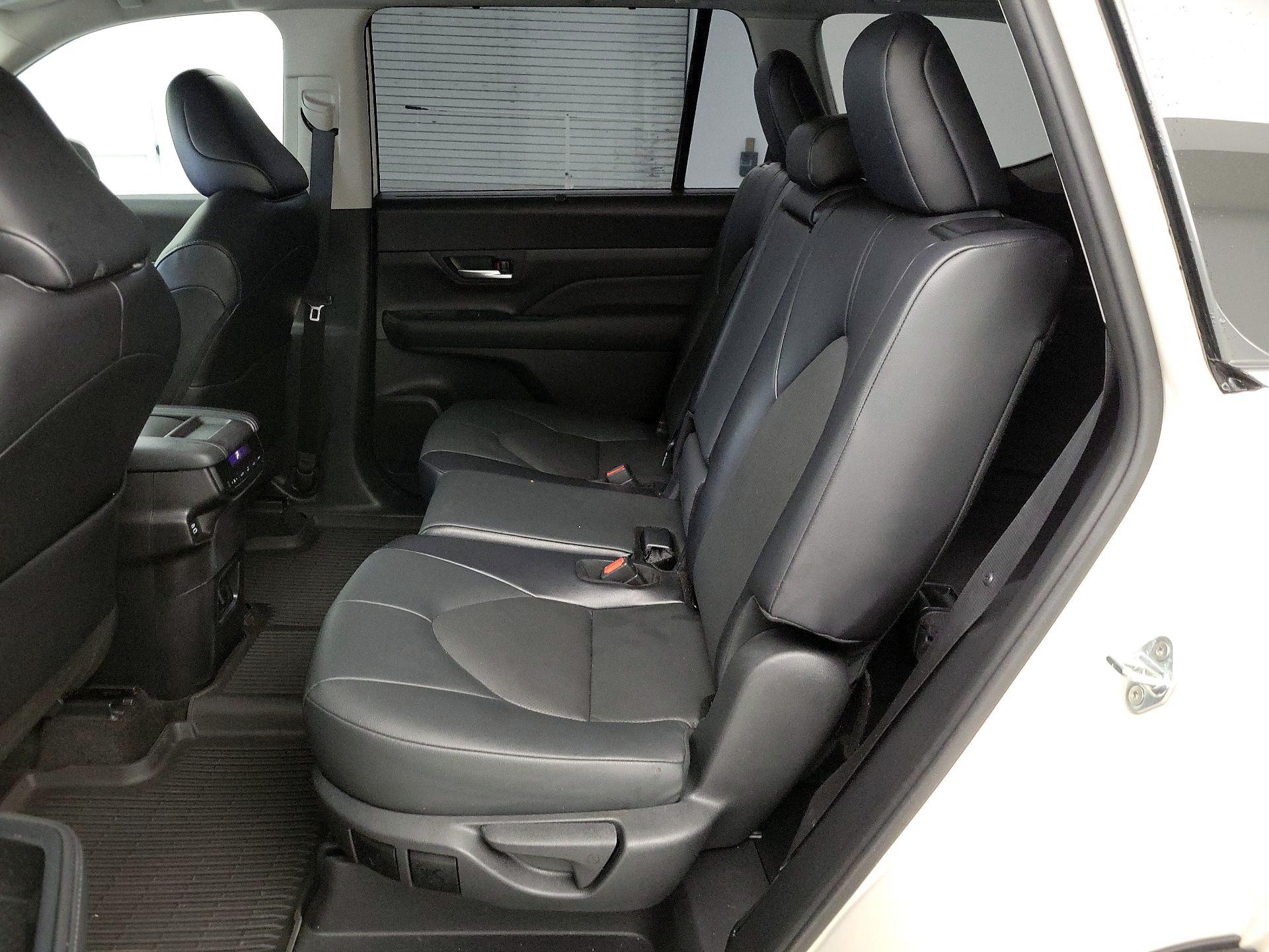 Thumbnail: 2024 Toyota Grand Highlander - 19