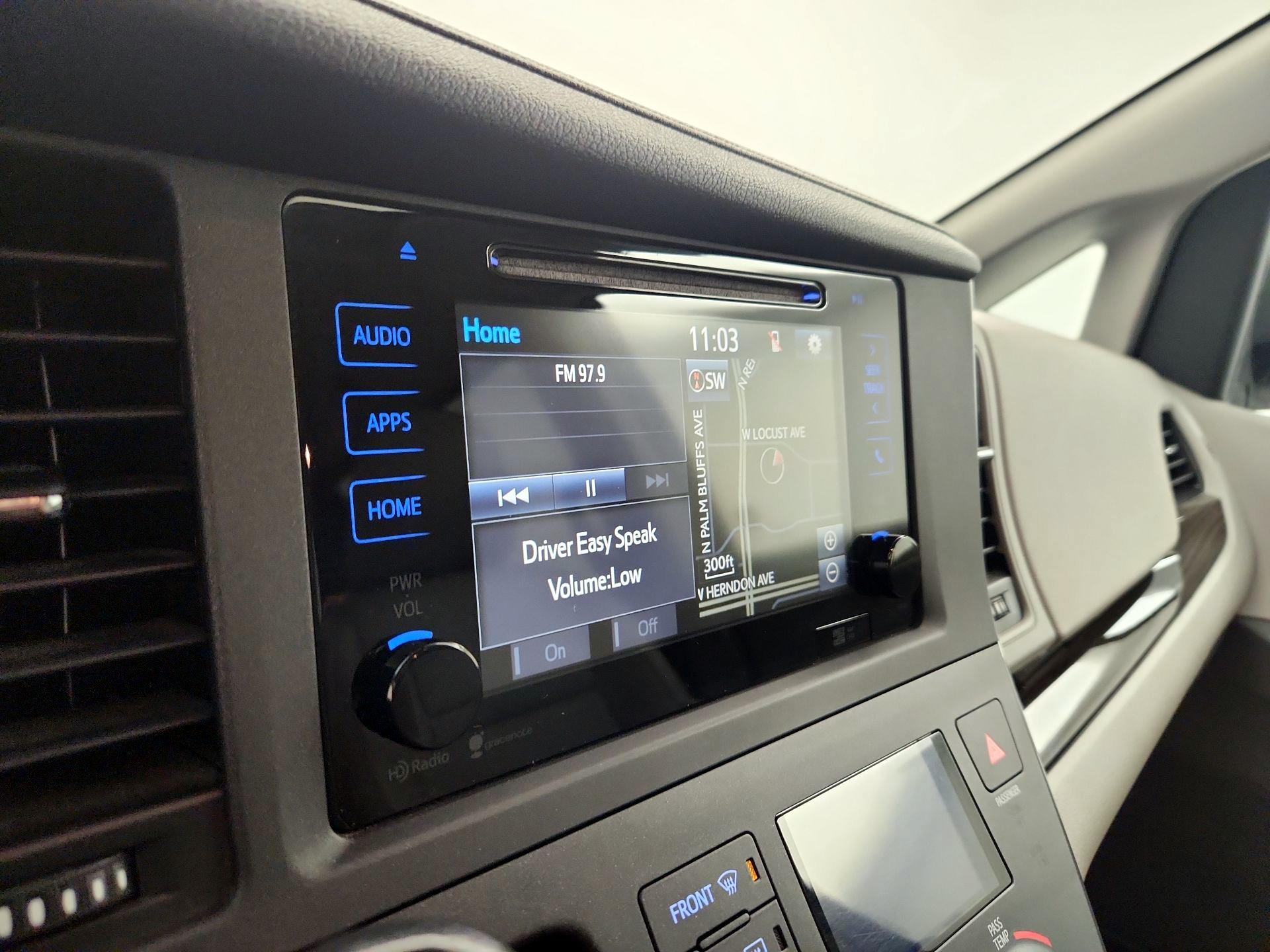 Thumbnail: 2015 Toyota Sienna - 16