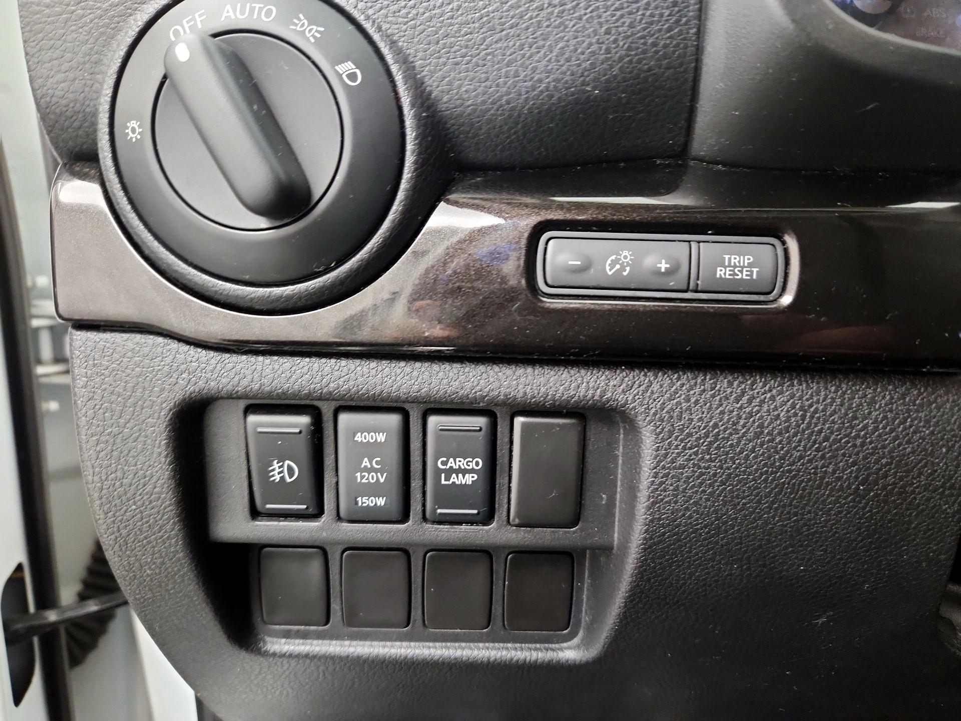 Thumbnail: 2017 Nissan Titan - 13