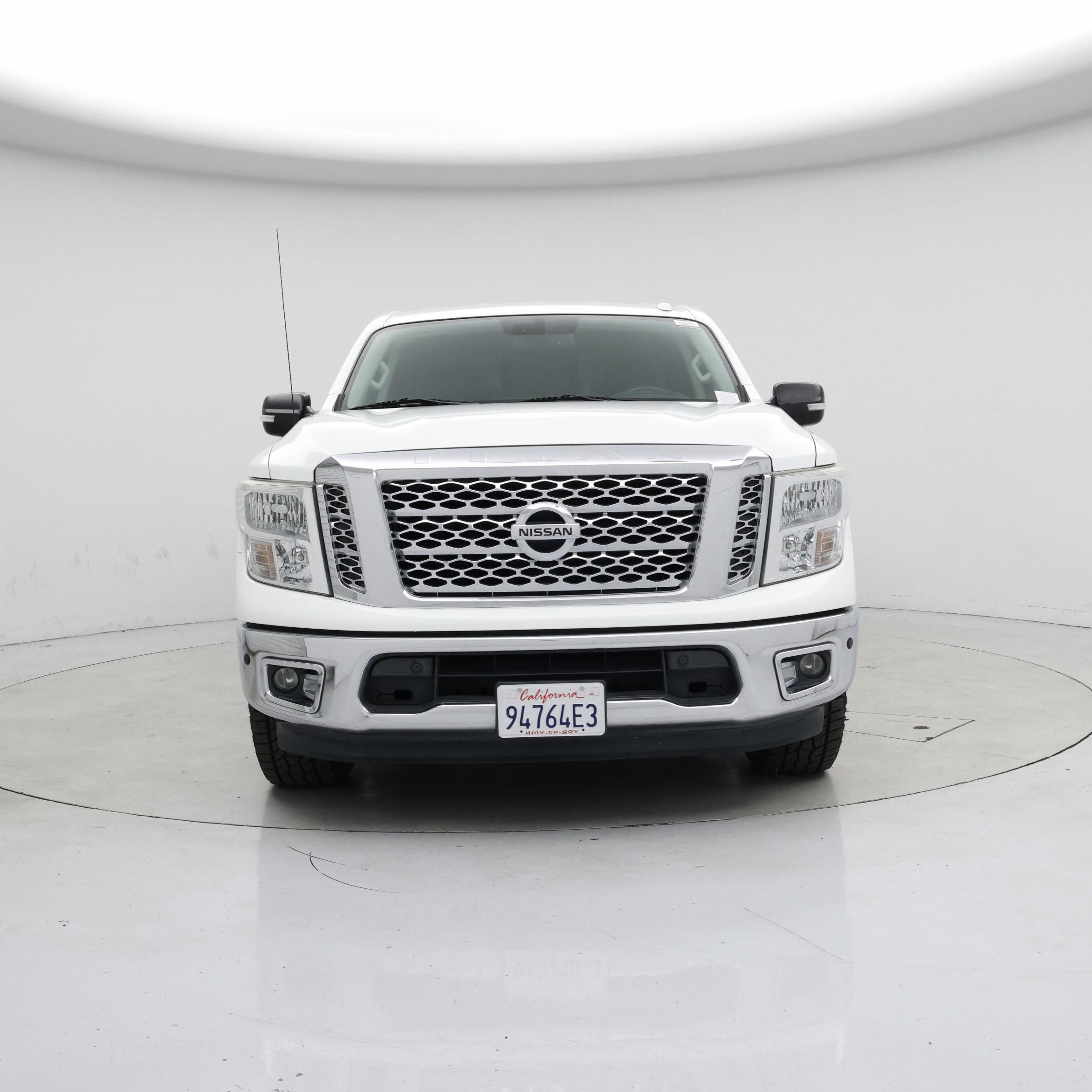 Thumbnail: 2017 Nissan Titan - 5