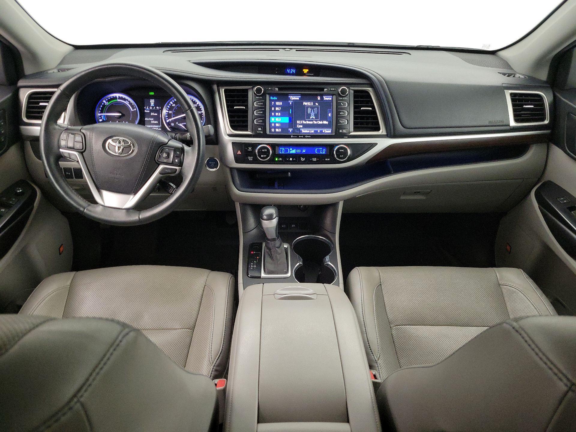 Thumbnail: 2016 Toyota Highlander - 9