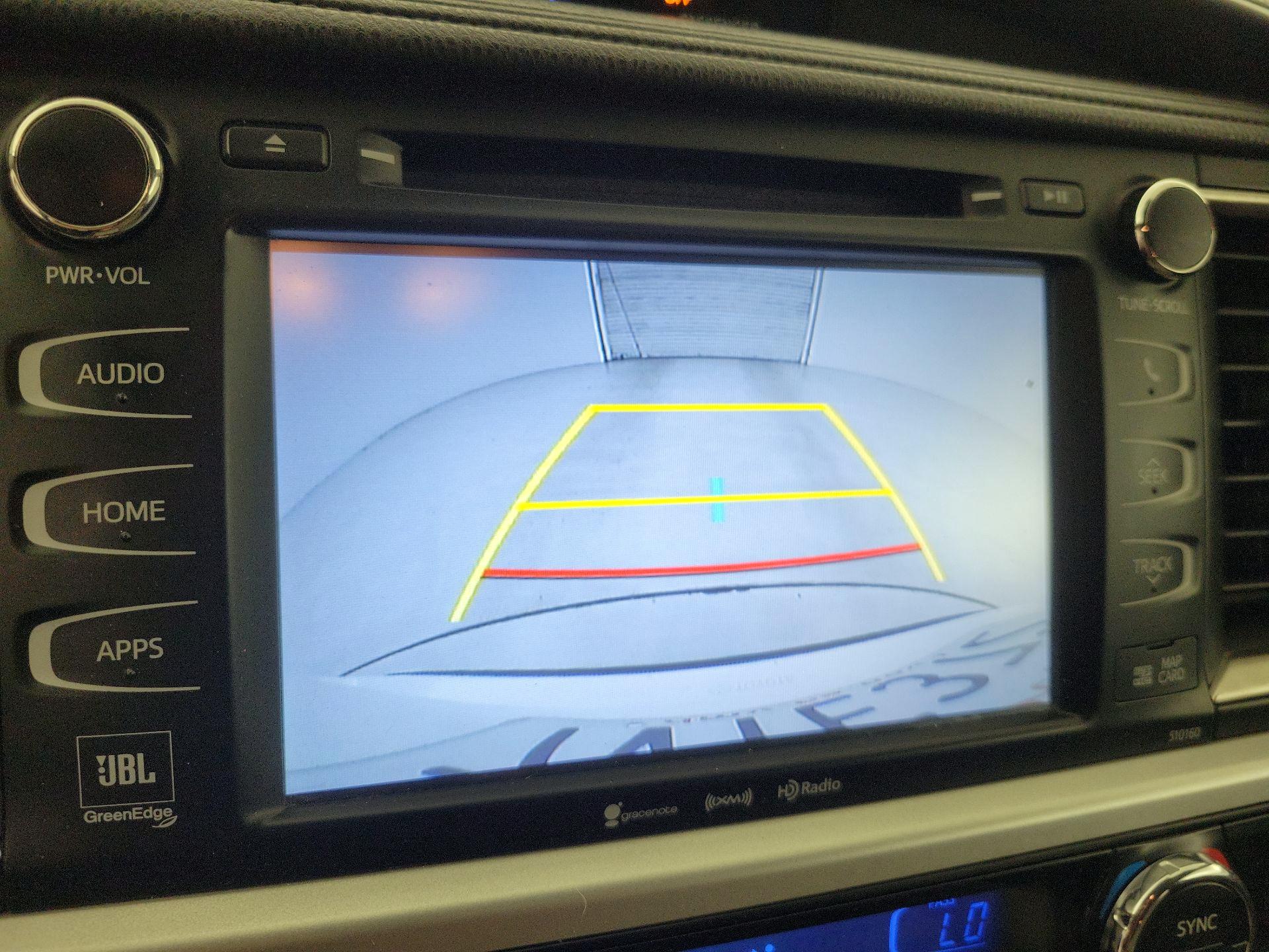 Thumbnail: 2016 Toyota Highlander - 14