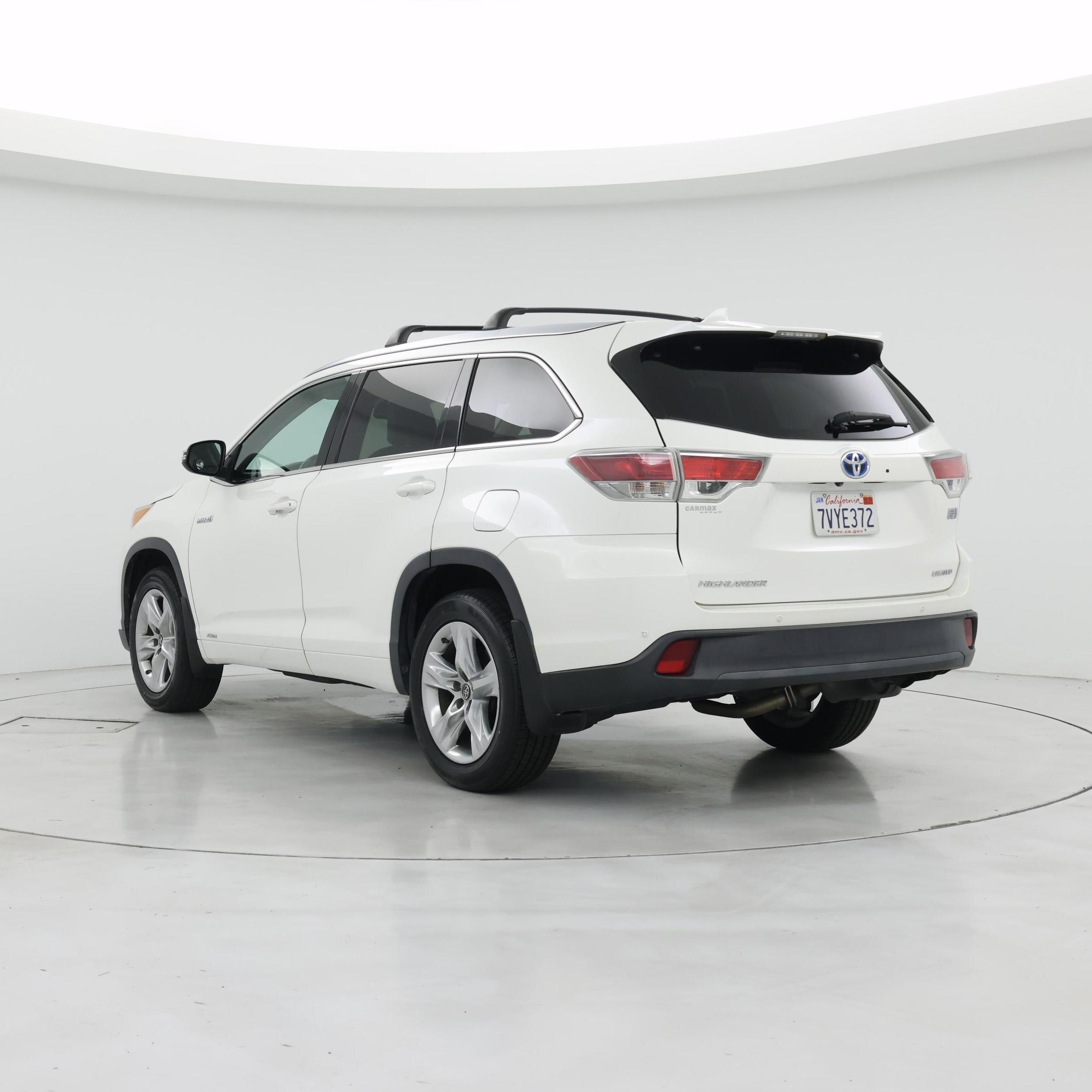 Thumbnail: 2016 Toyota Highlander - 2