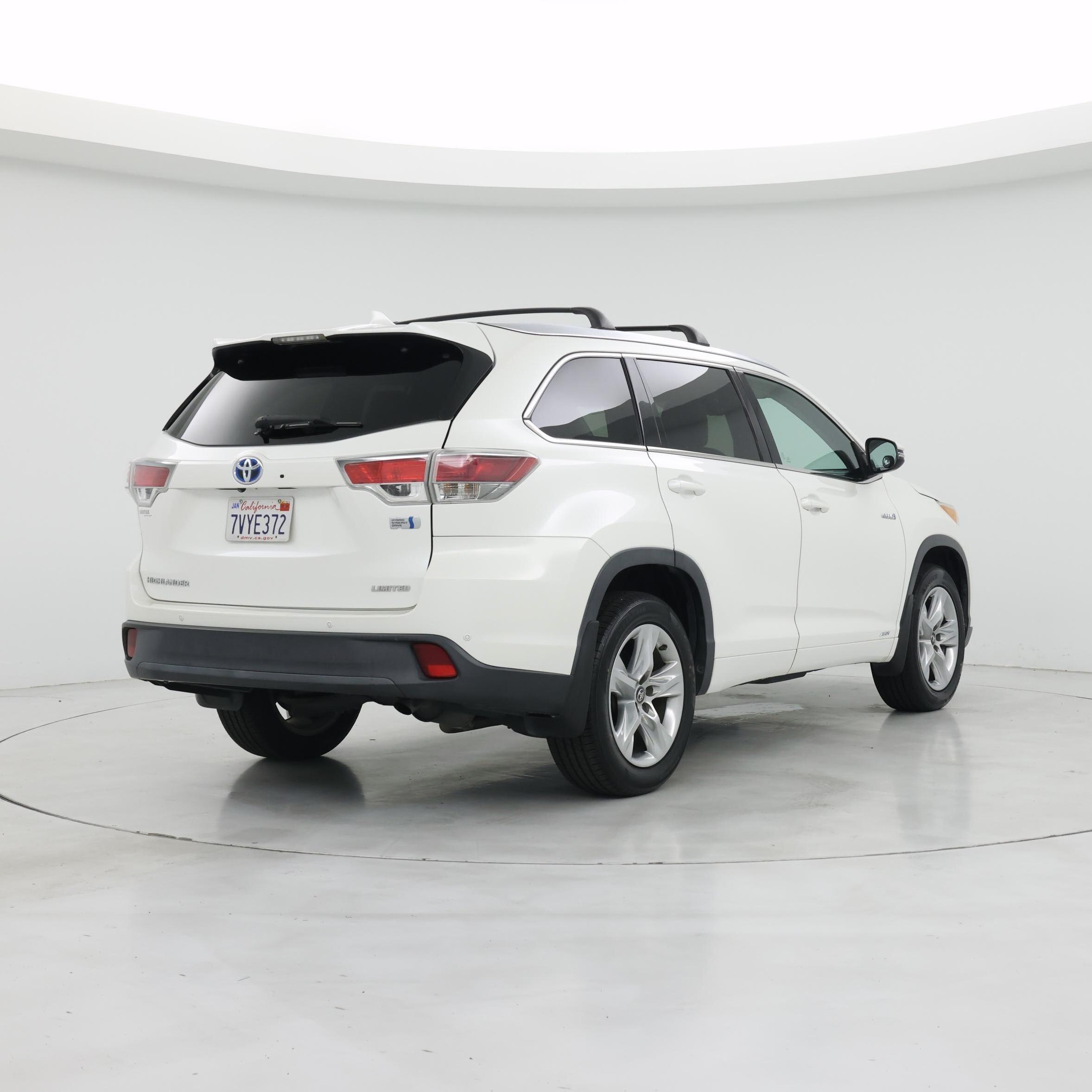 Thumbnail: 2016 Toyota Highlander - 8