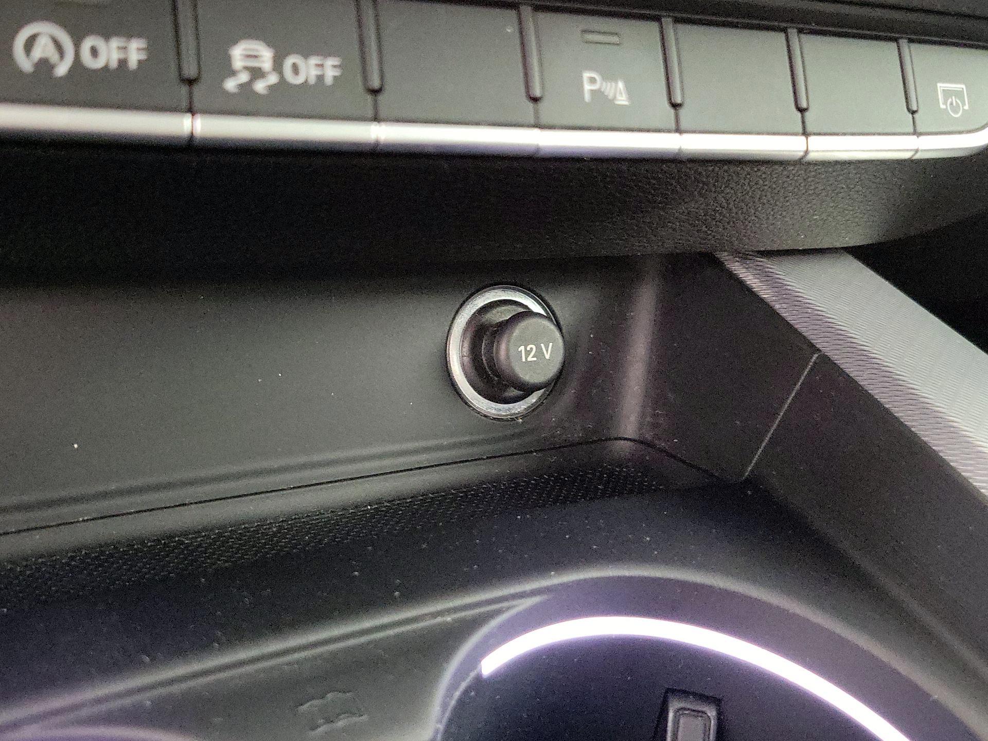 Thumbnail: 2018 Audi A4 - 17