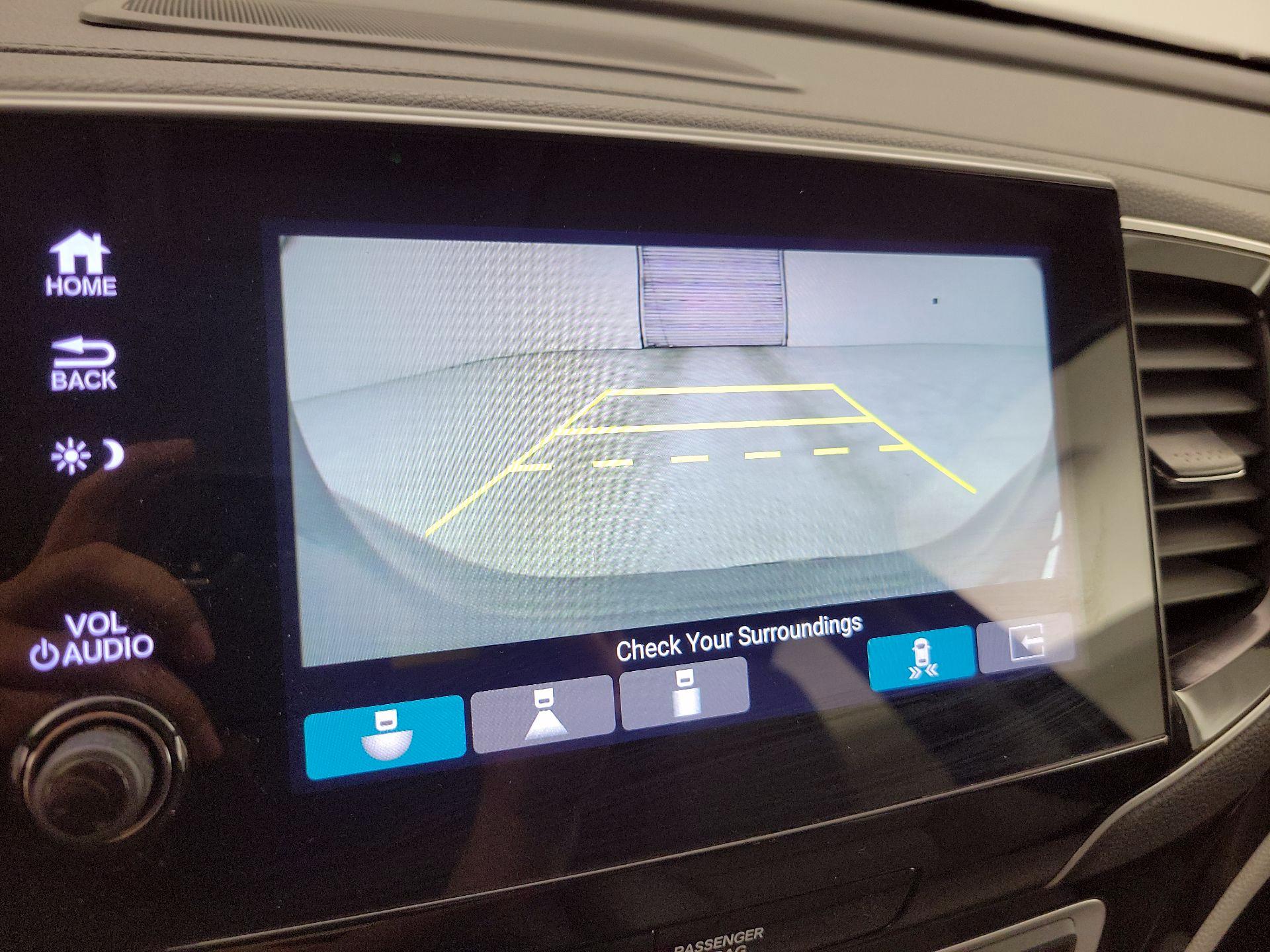 Thumbnail: 2019 Honda Pilot - 14