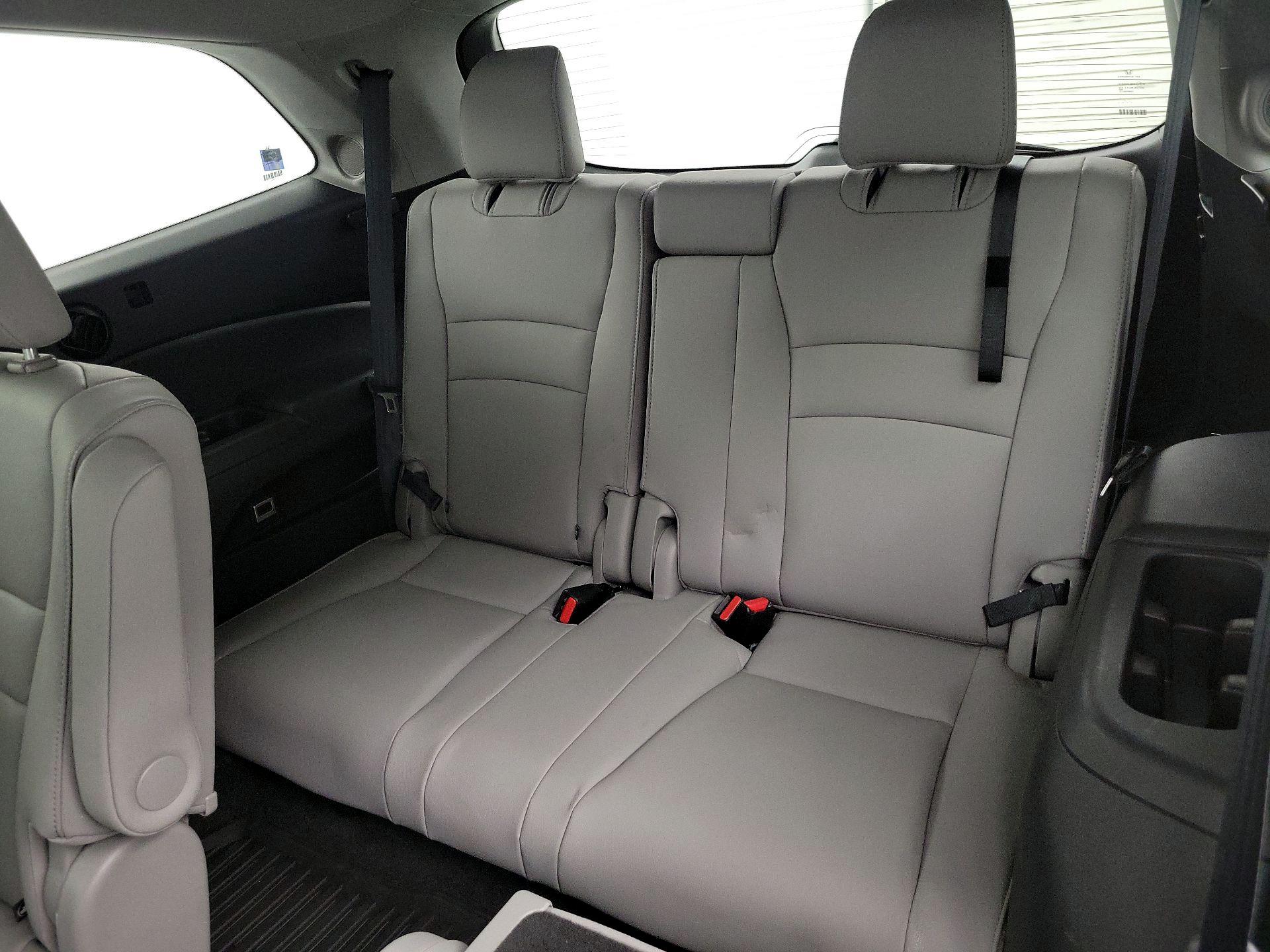 Thumbnail: 2019 Honda Pilot - 20