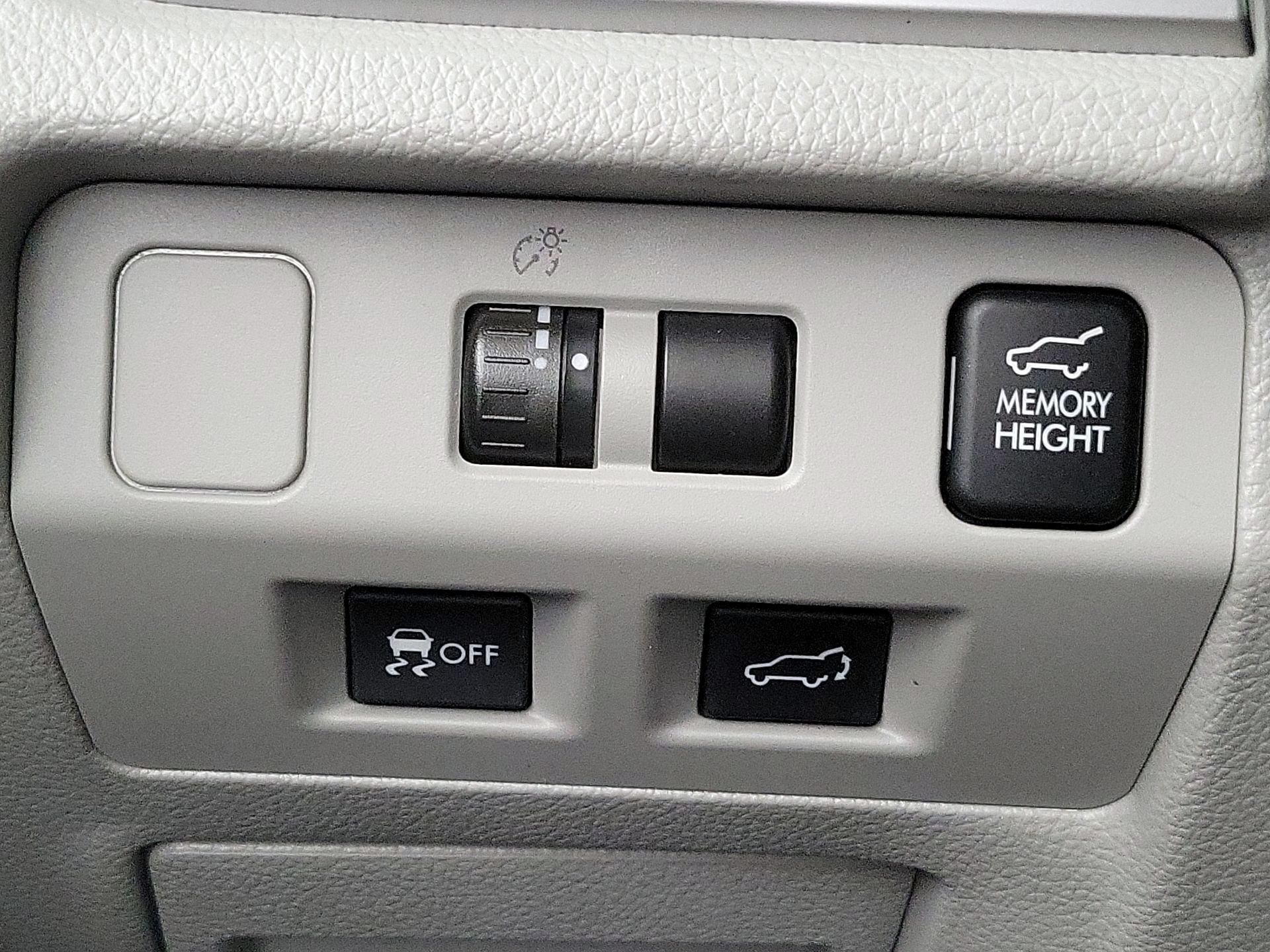 Thumbnail: 2014 Subaru Forester - 13