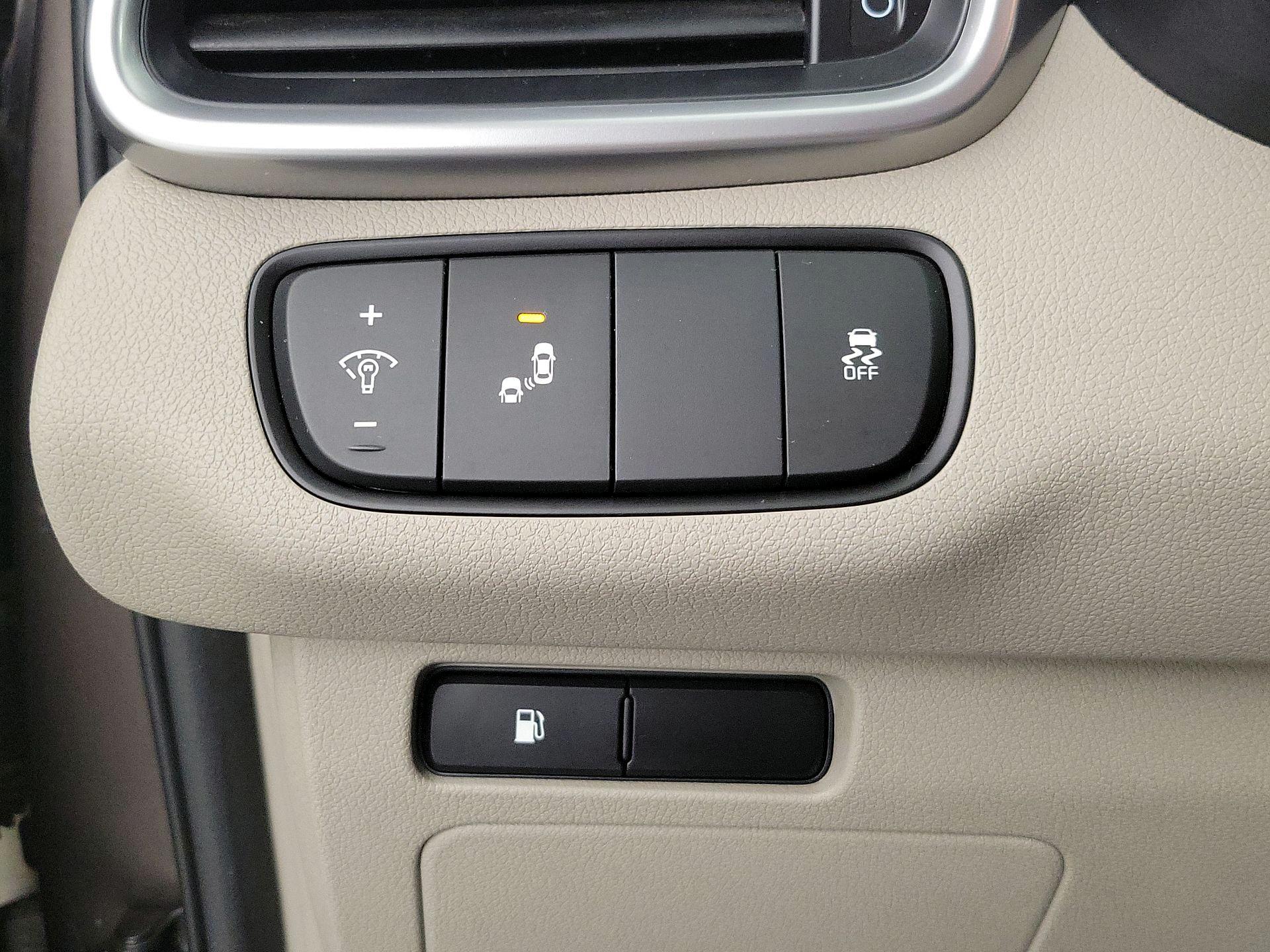 Thumbnail: 2019 Kia Sorento - 13