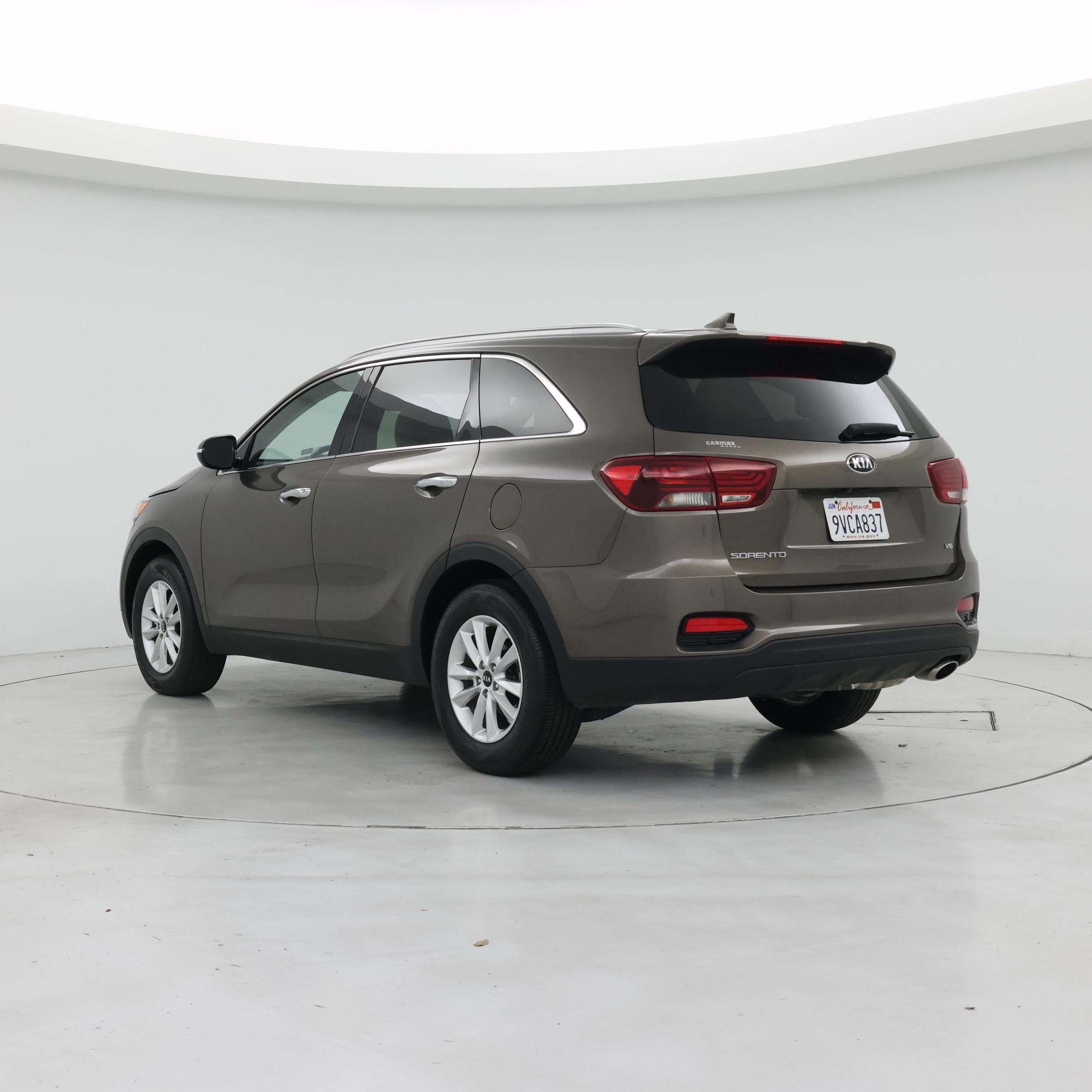 Thumbnail: 2019 Kia Sorento - 2