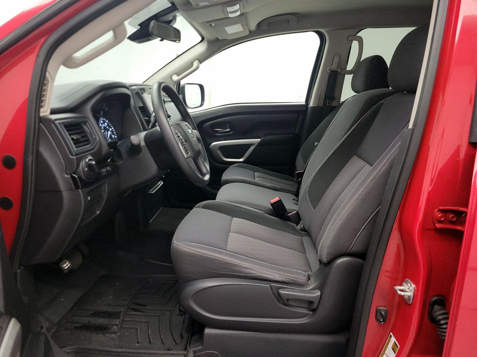 Thumbnail: 2022 Nissan Titan - 11