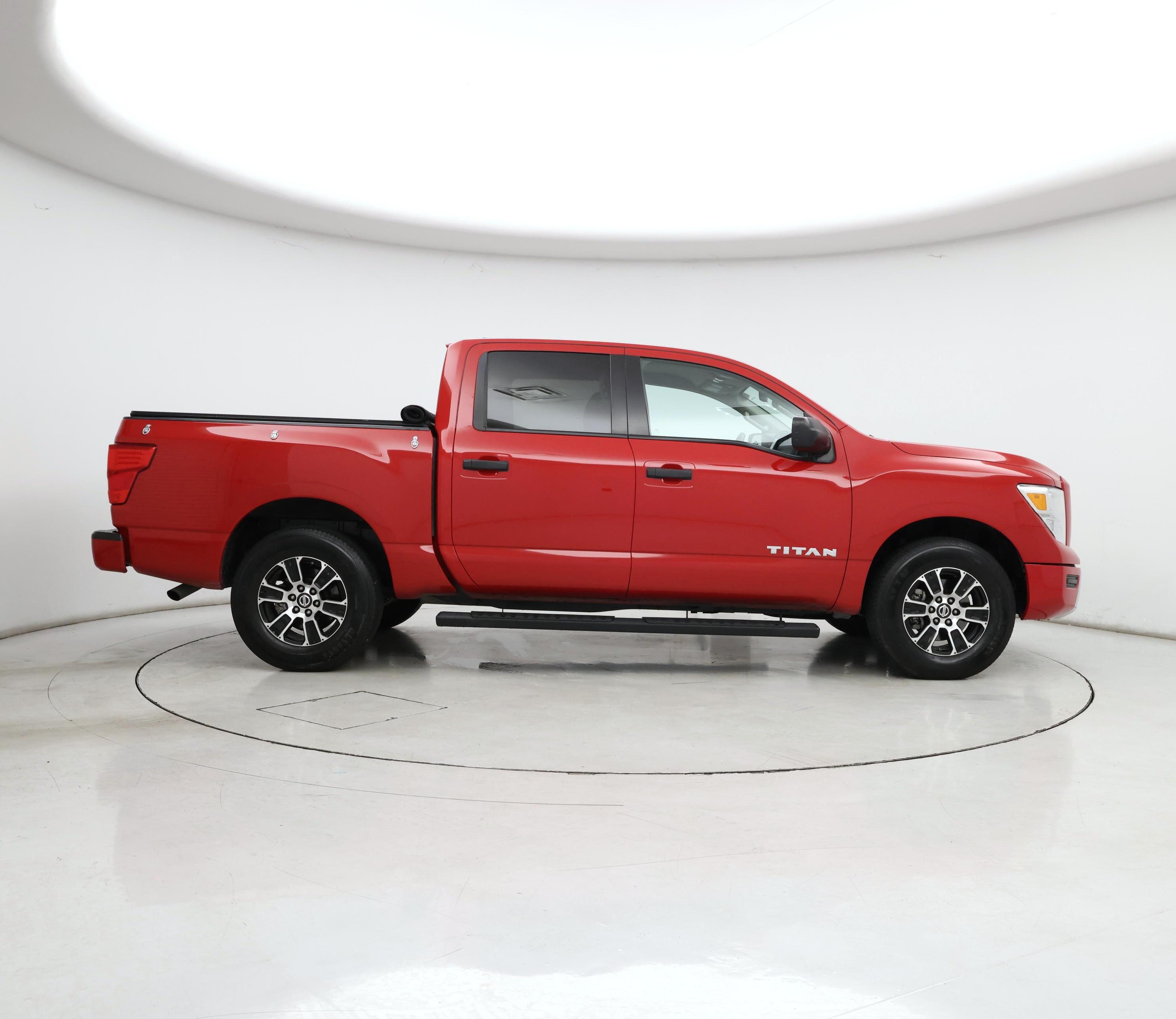 Thumbnail: 2022 Nissan Titan - 7