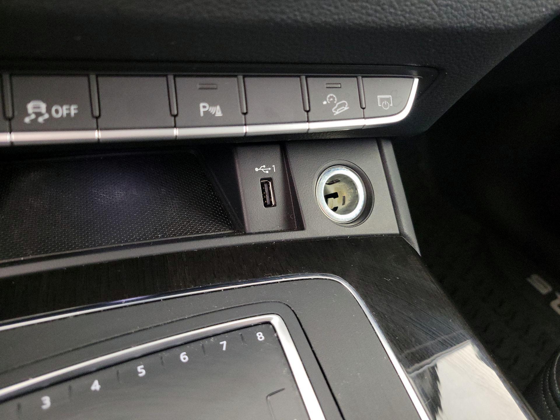 Thumbnail: 2020 Audi Q5 - 18