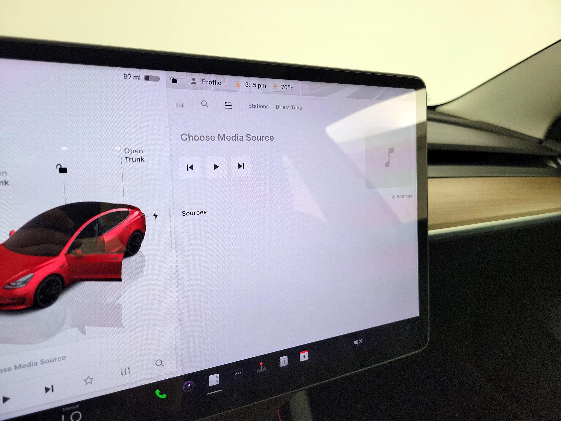 Thumbnail: 2022 Tesla Model 3 - 14