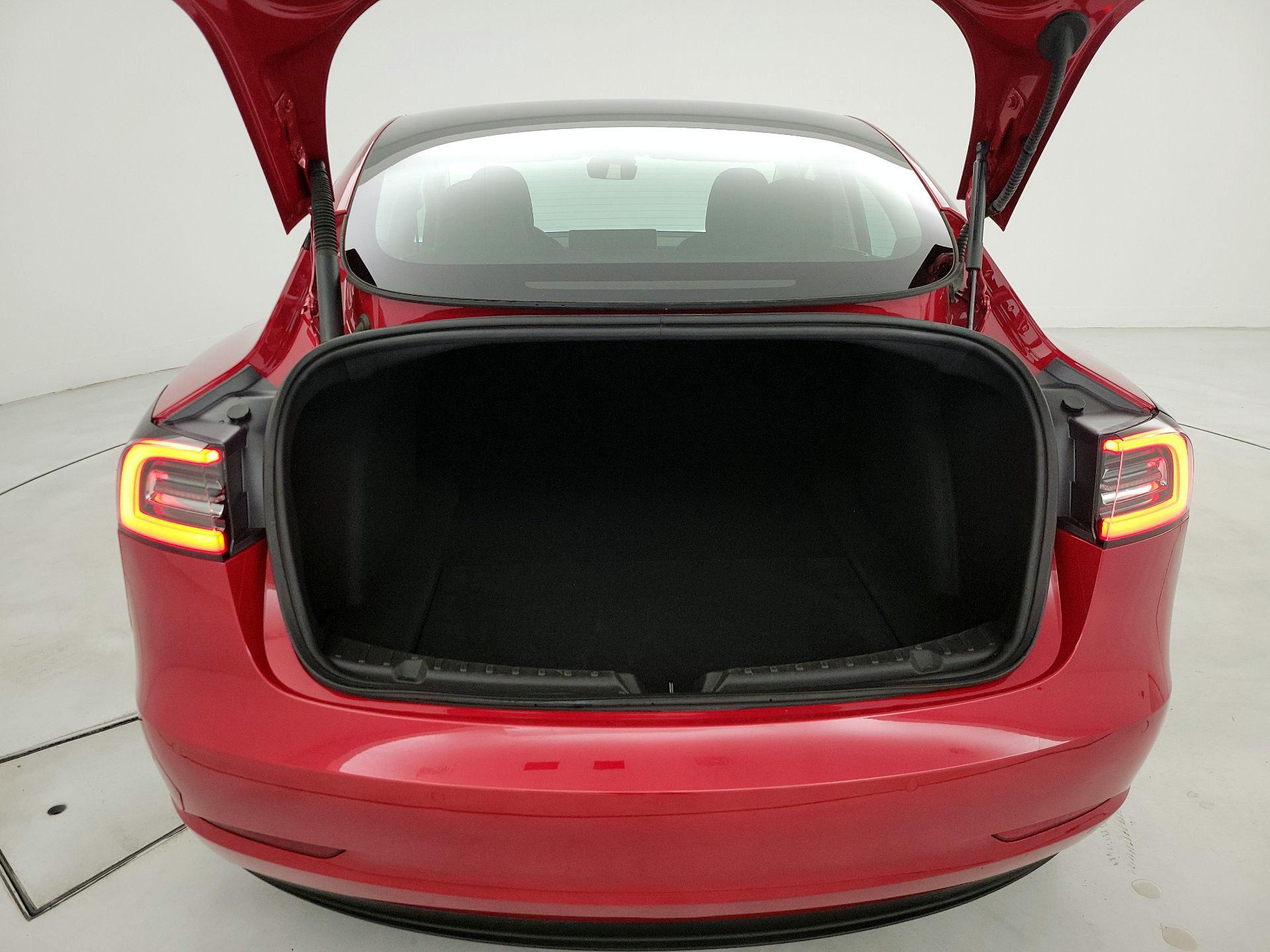 Thumbnail: 2022 Tesla Model 3 - 18
