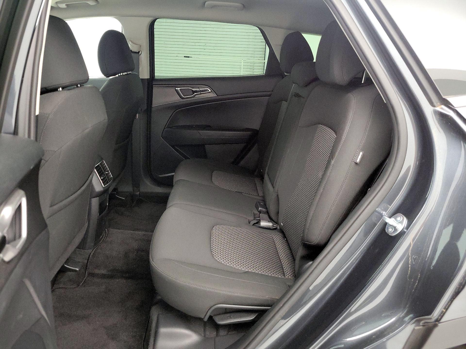 Thumbnail: 2024 Kia Sportage - 19