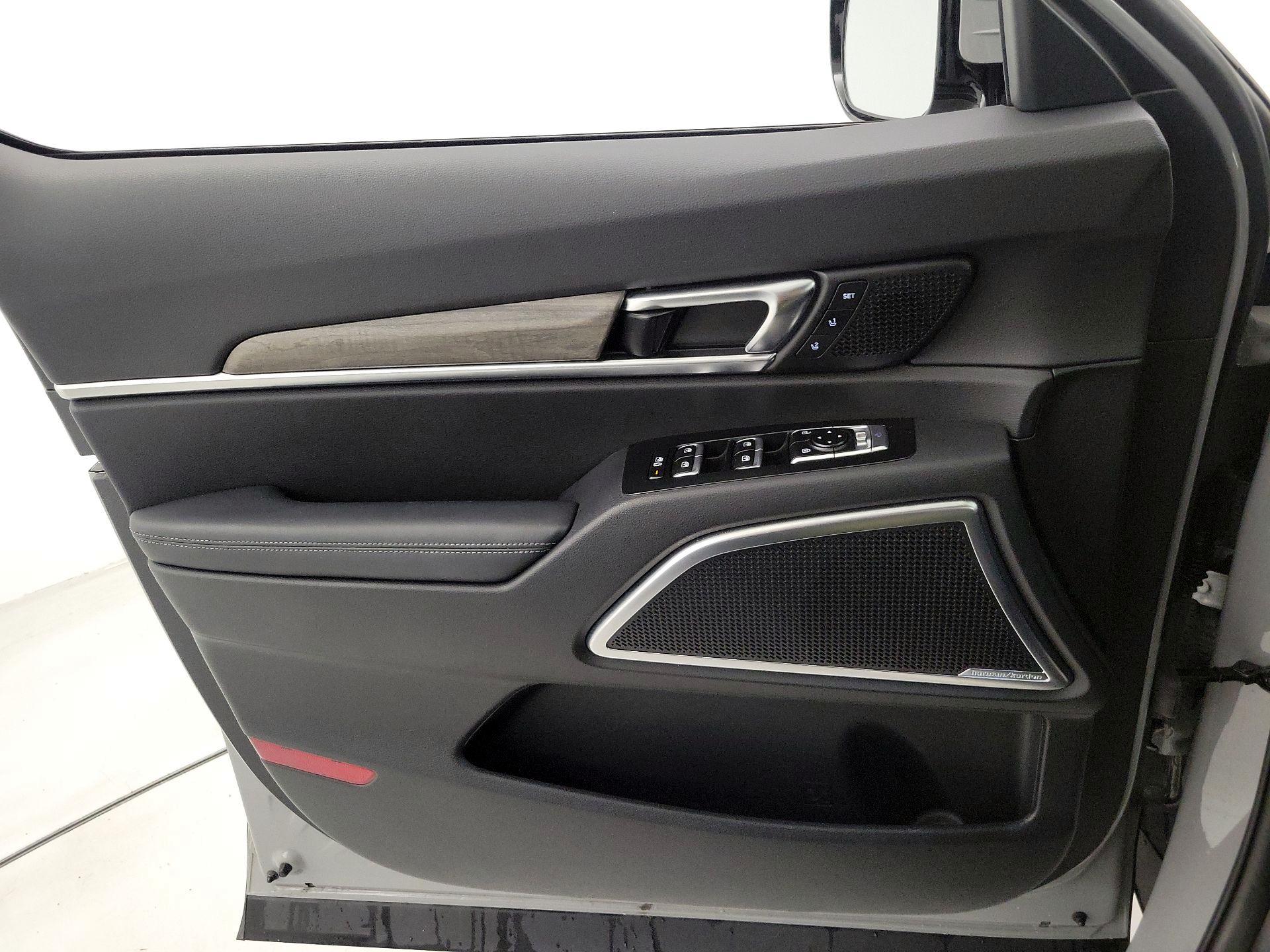 Thumbnail: 2022 Kia Telluride - 12