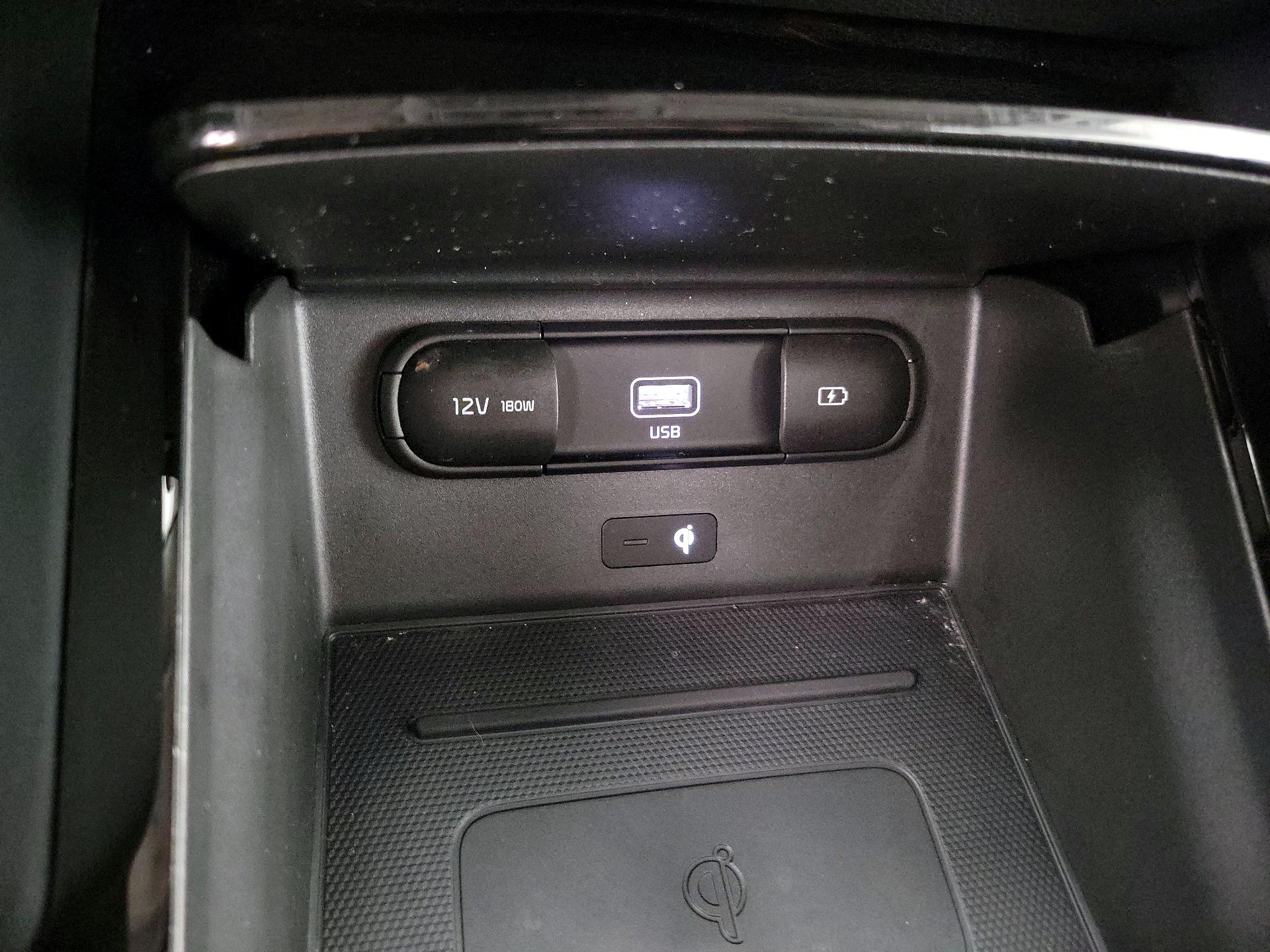 Thumbnail: 2022 Kia Telluride - 18