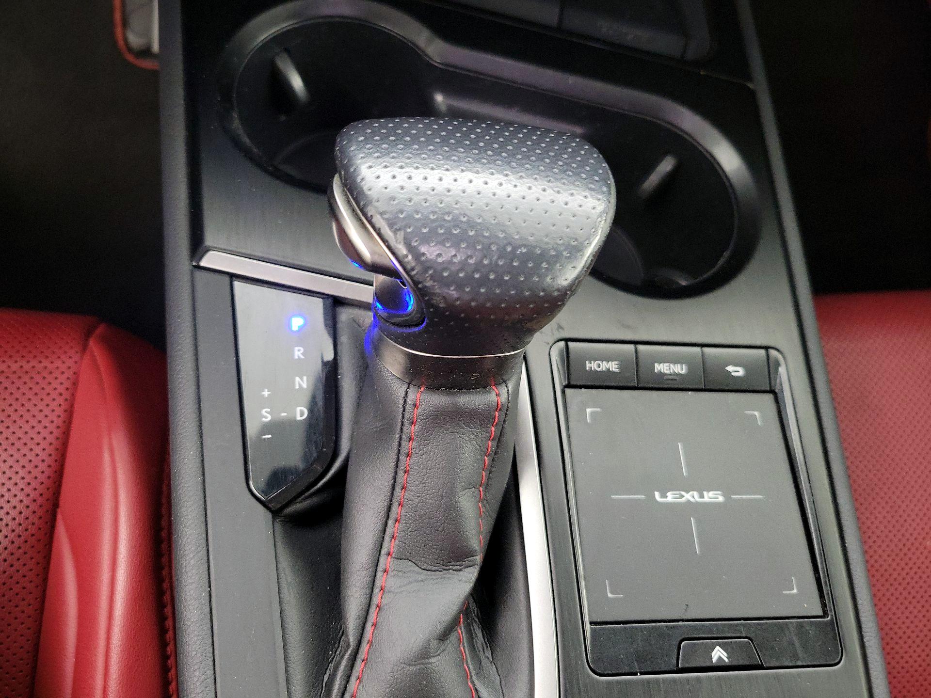 Thumbnail: 2021 Lexus UX - 17