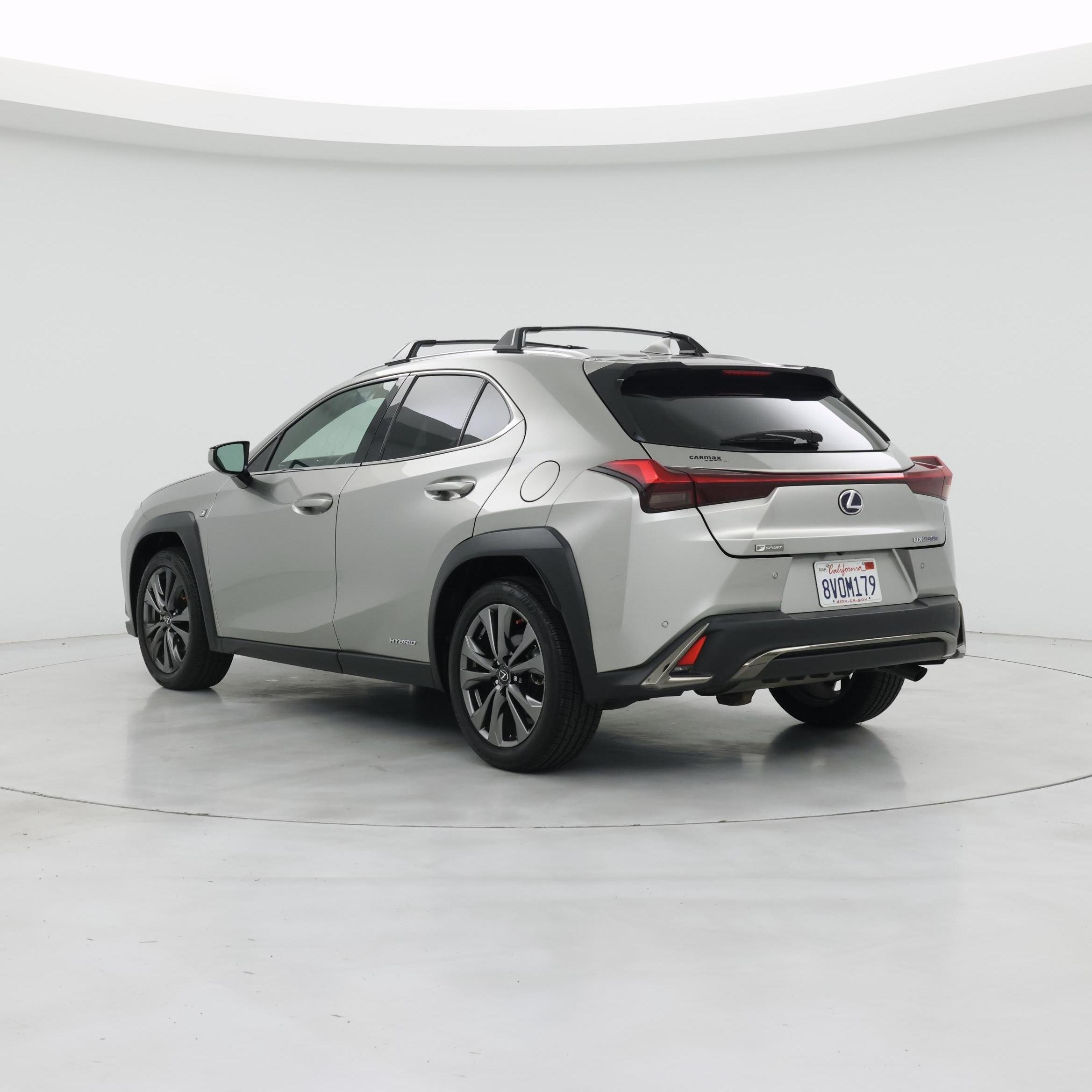 Thumbnail: 2021 Lexus UX - 2