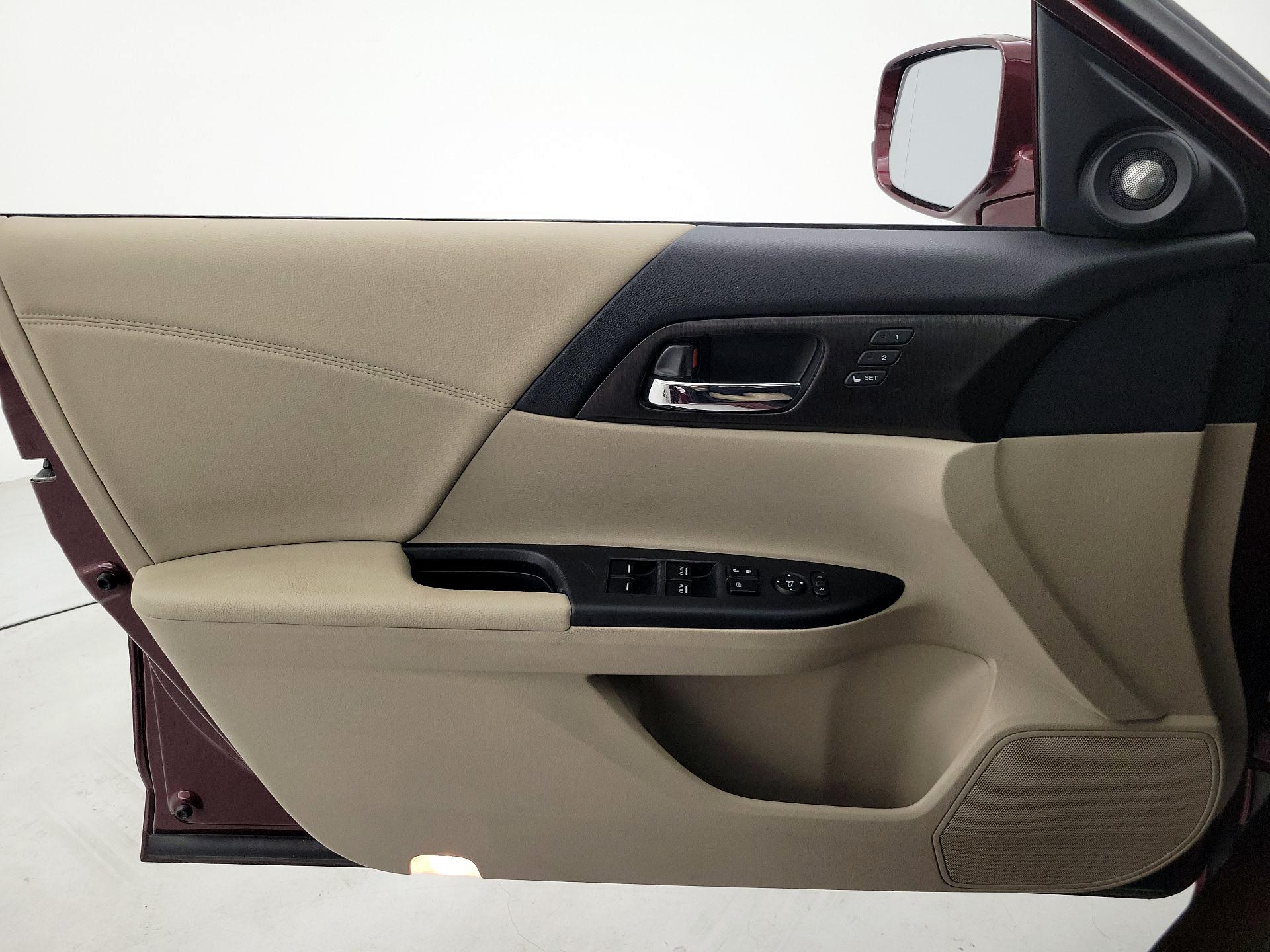 Thumbnail: 2014 Honda Accord - 12