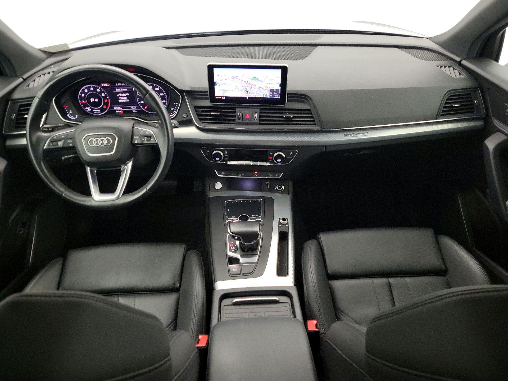 Thumbnail: 2020 Audi Q5 - 9