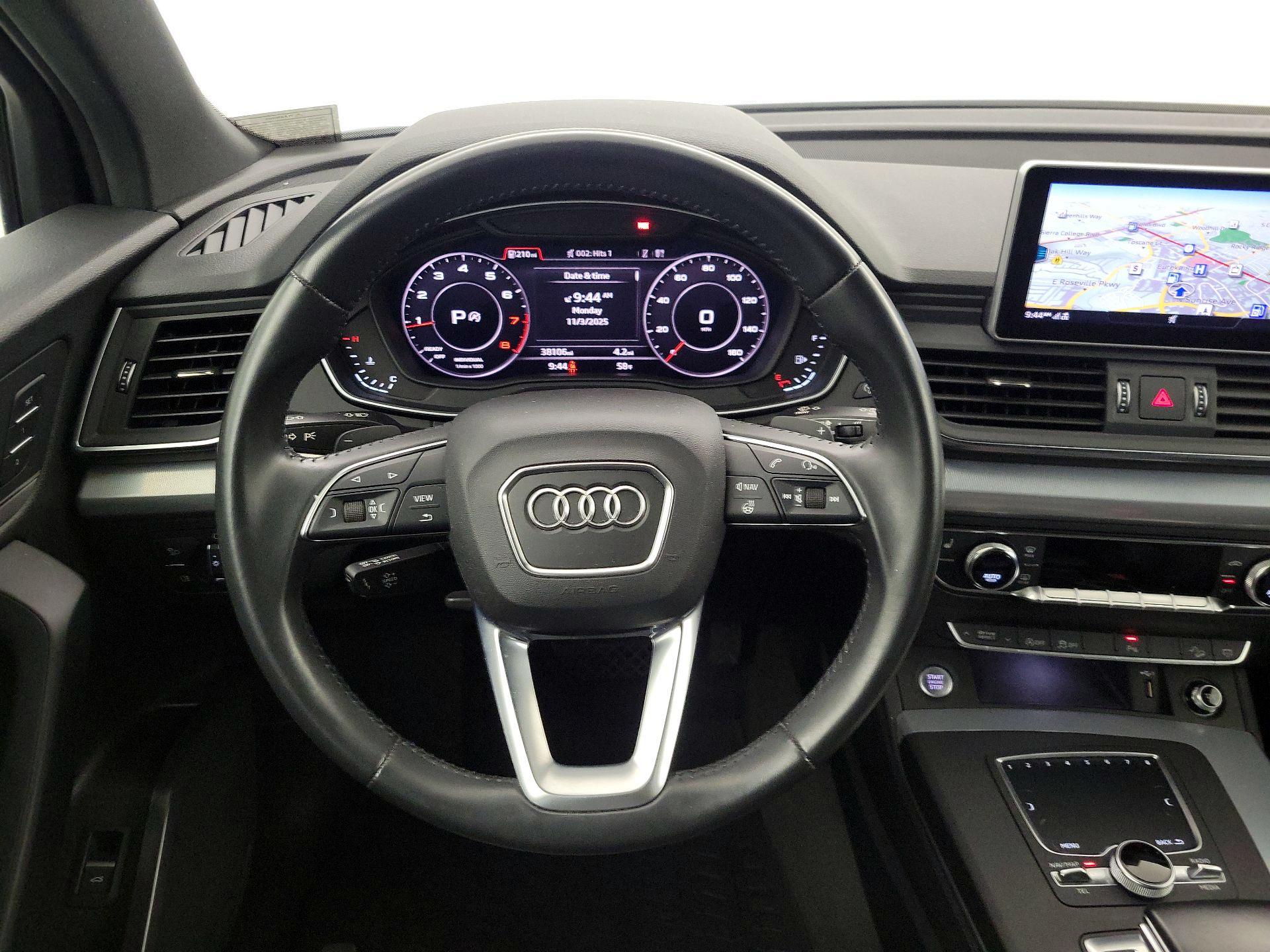 Thumbnail: 2020 Audi Q5 - 10