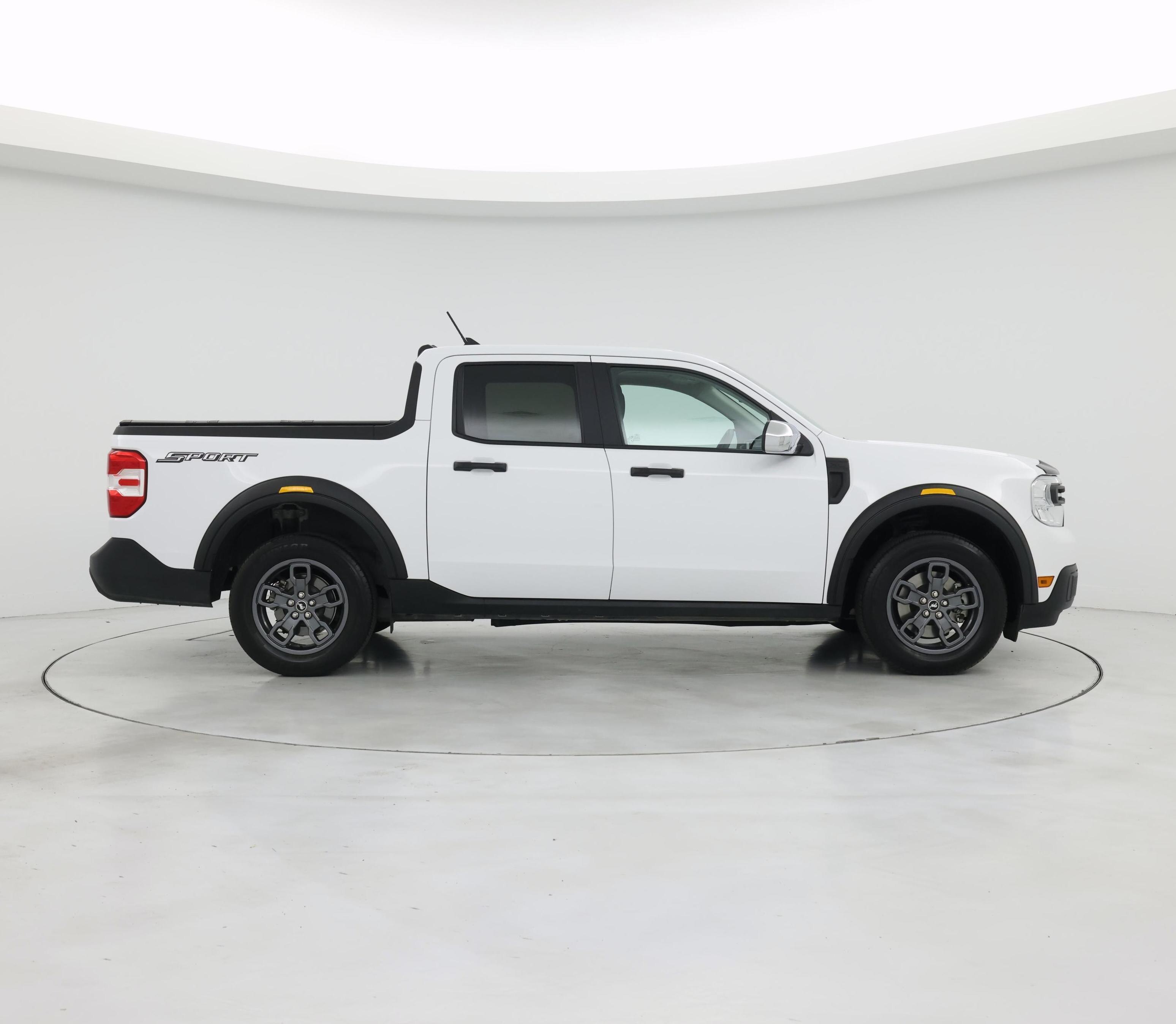 Thumbnail: 2022 Ford Maverick - 7