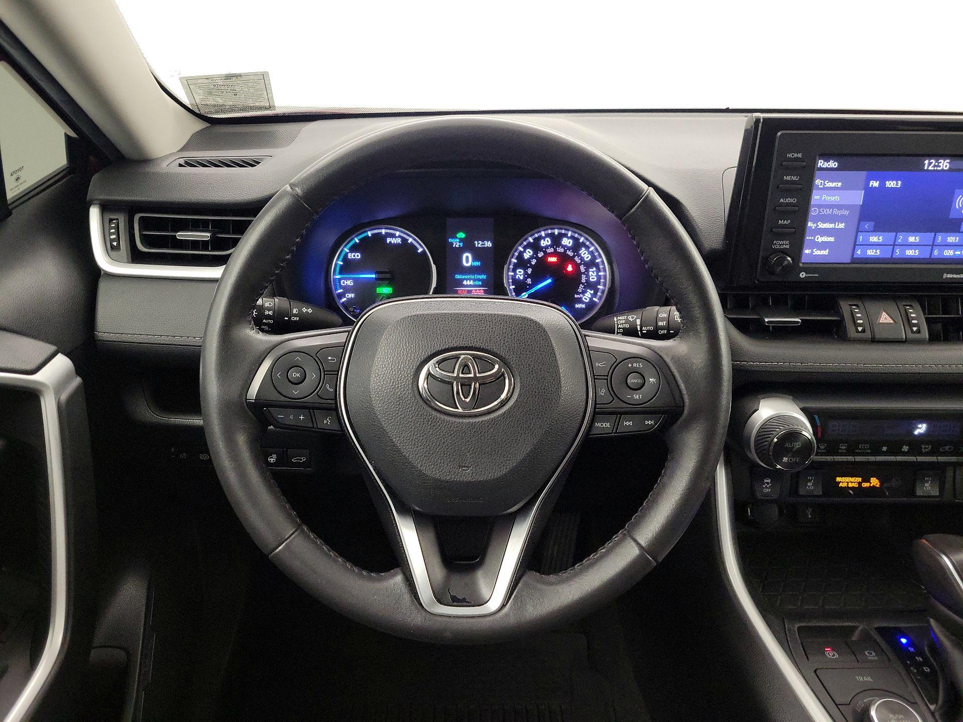 Thumbnail: 2022 Toyota RAV4 - 10